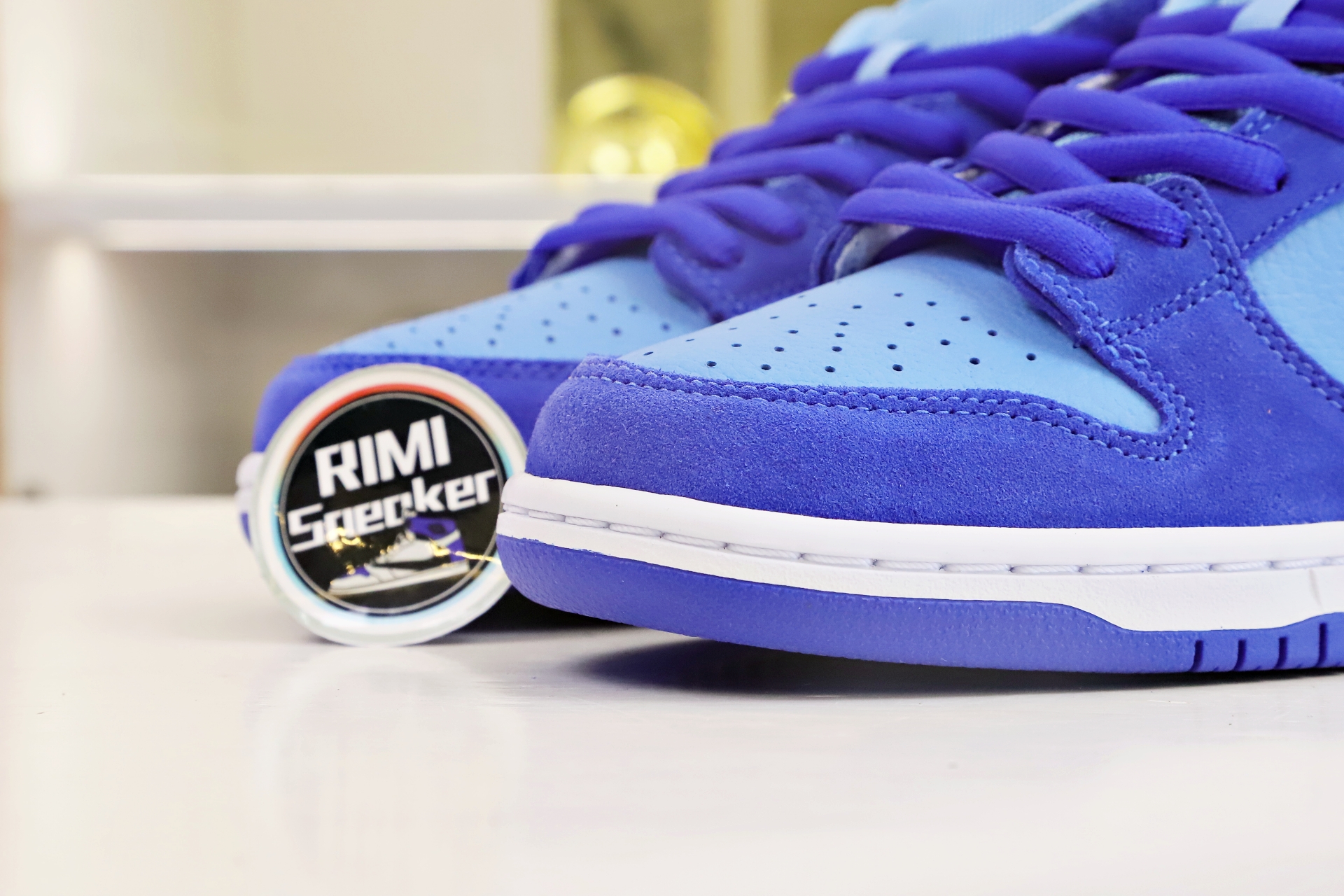 NIKE SB DUNK LOW BLUE RASPBERRY