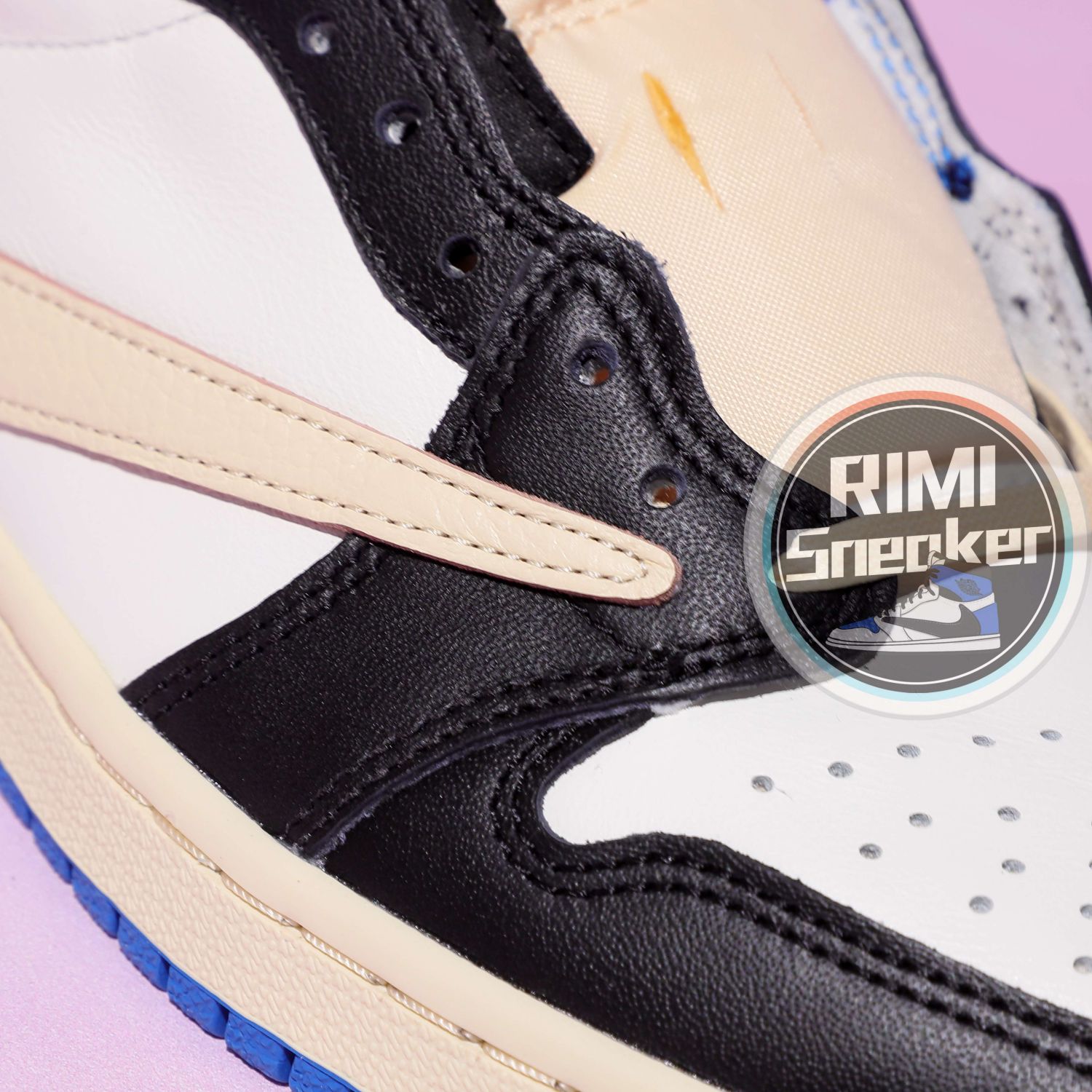 FRAGMENT DESIGN X TRAVIS SCOTT X AIR JORDAN 1 LOW