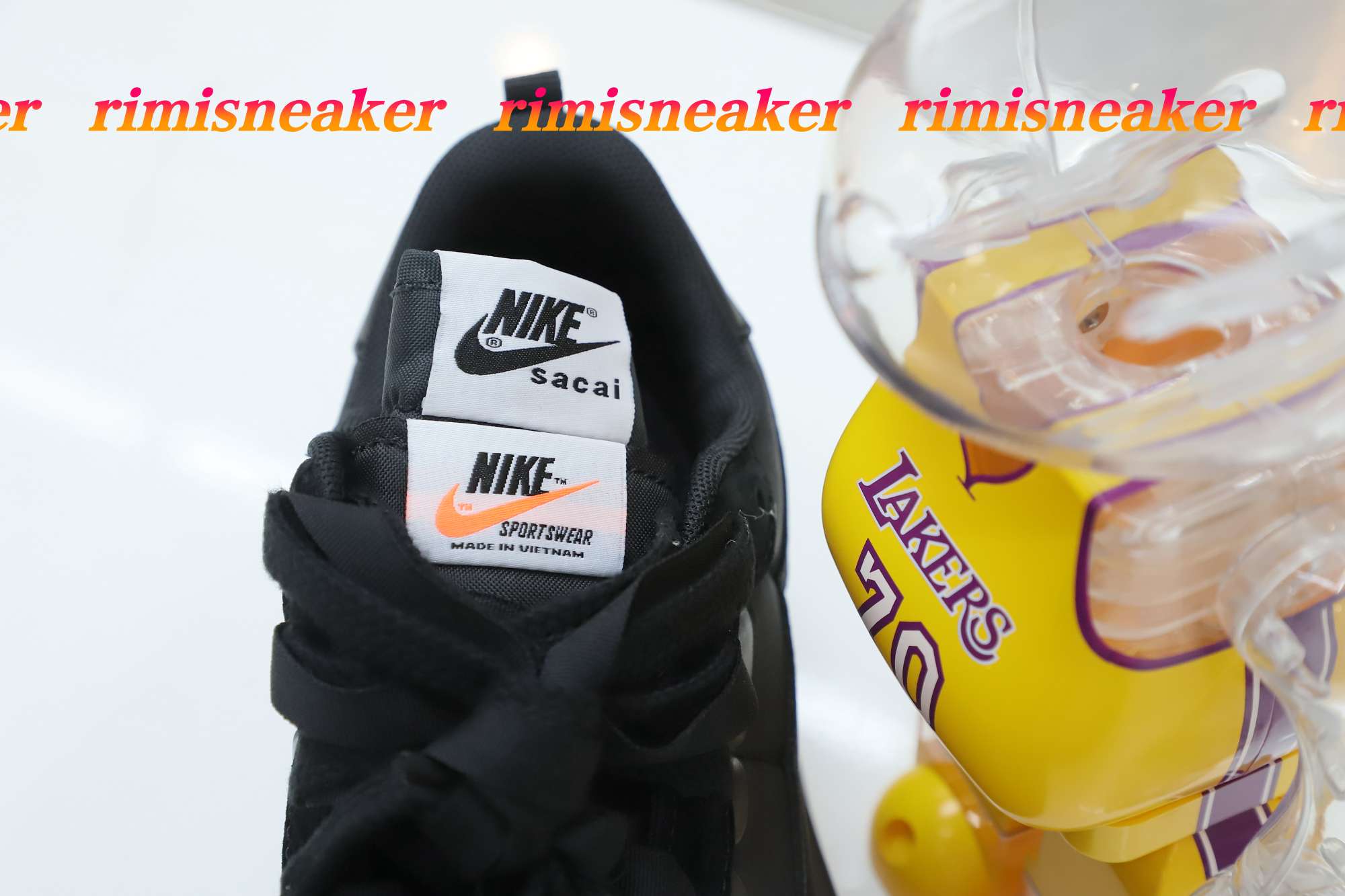 NIKE SACAI X VAPORWAFFLE 