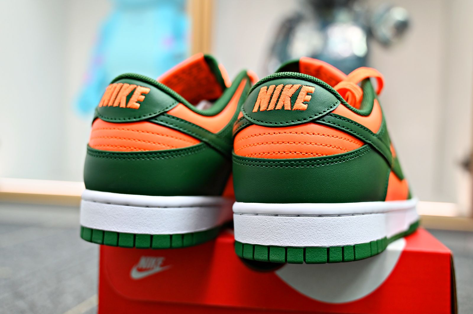 NIKE DUNK RETRO MINAMI HURRICANES