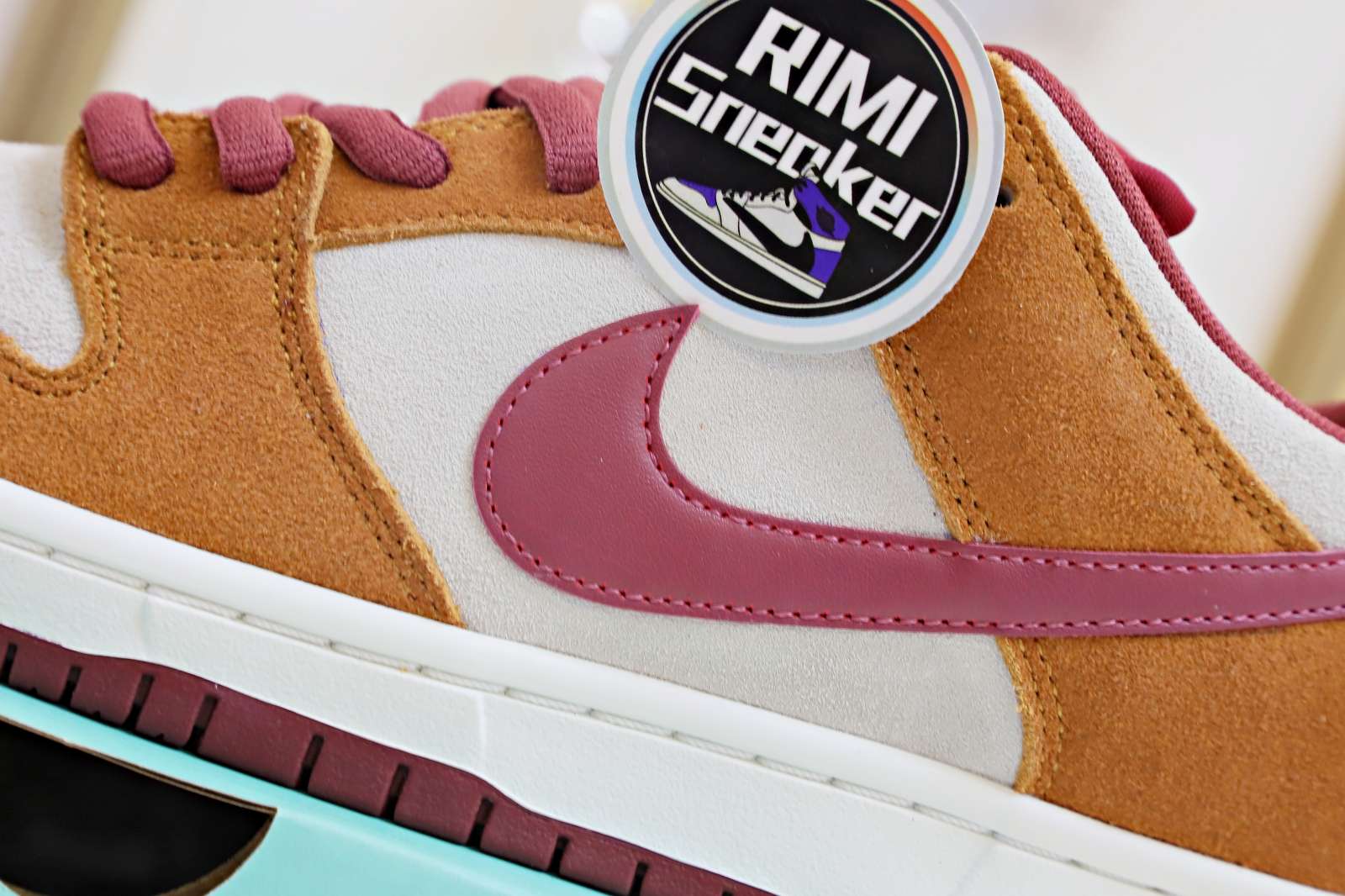 NIKE SB DUNK LOW PRO DARK RUSSET CEDAR 2019