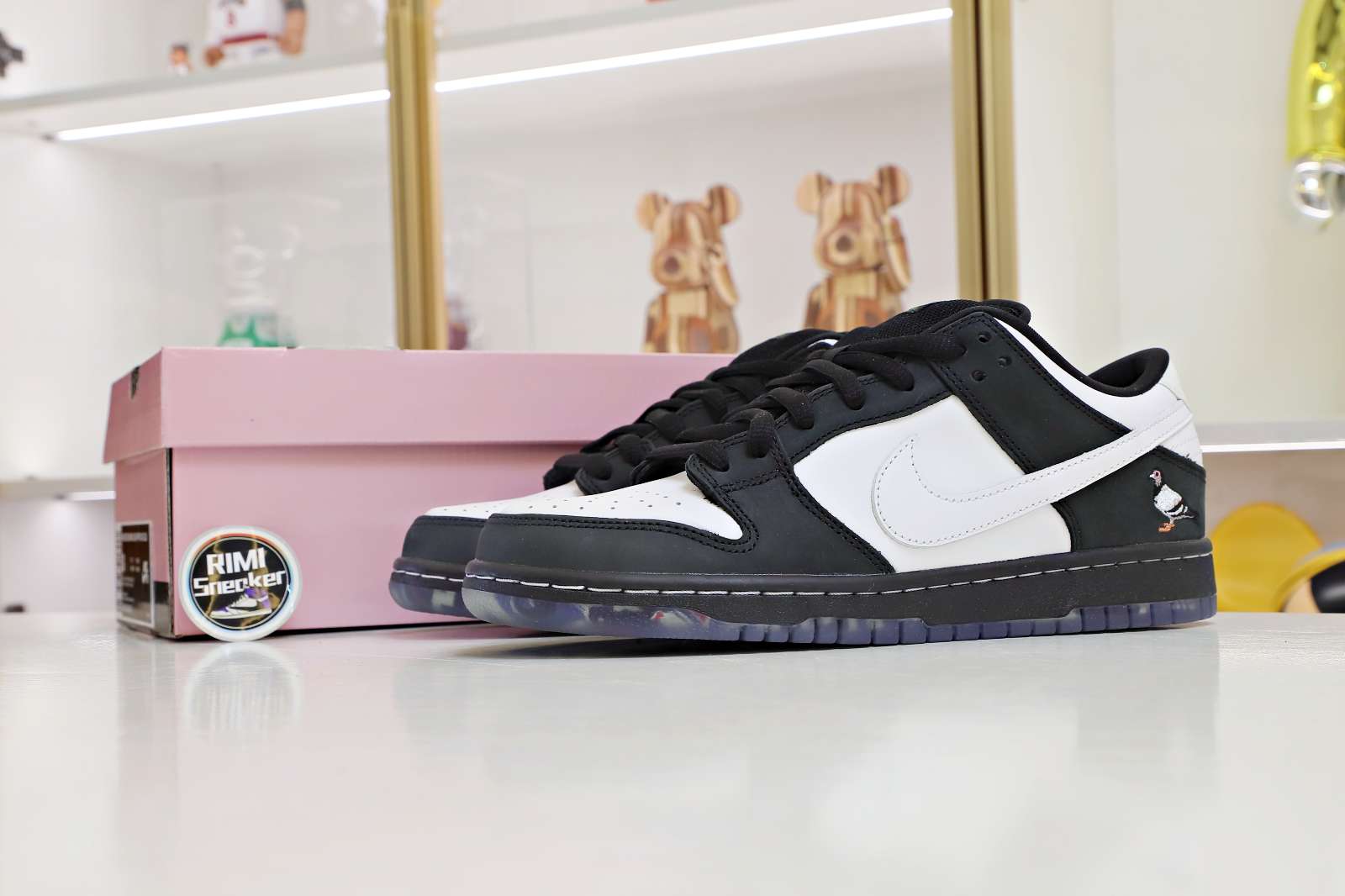 NIKE SB DUNK LOW STAPLE PANDA PIGEON (REGULAR BOX)