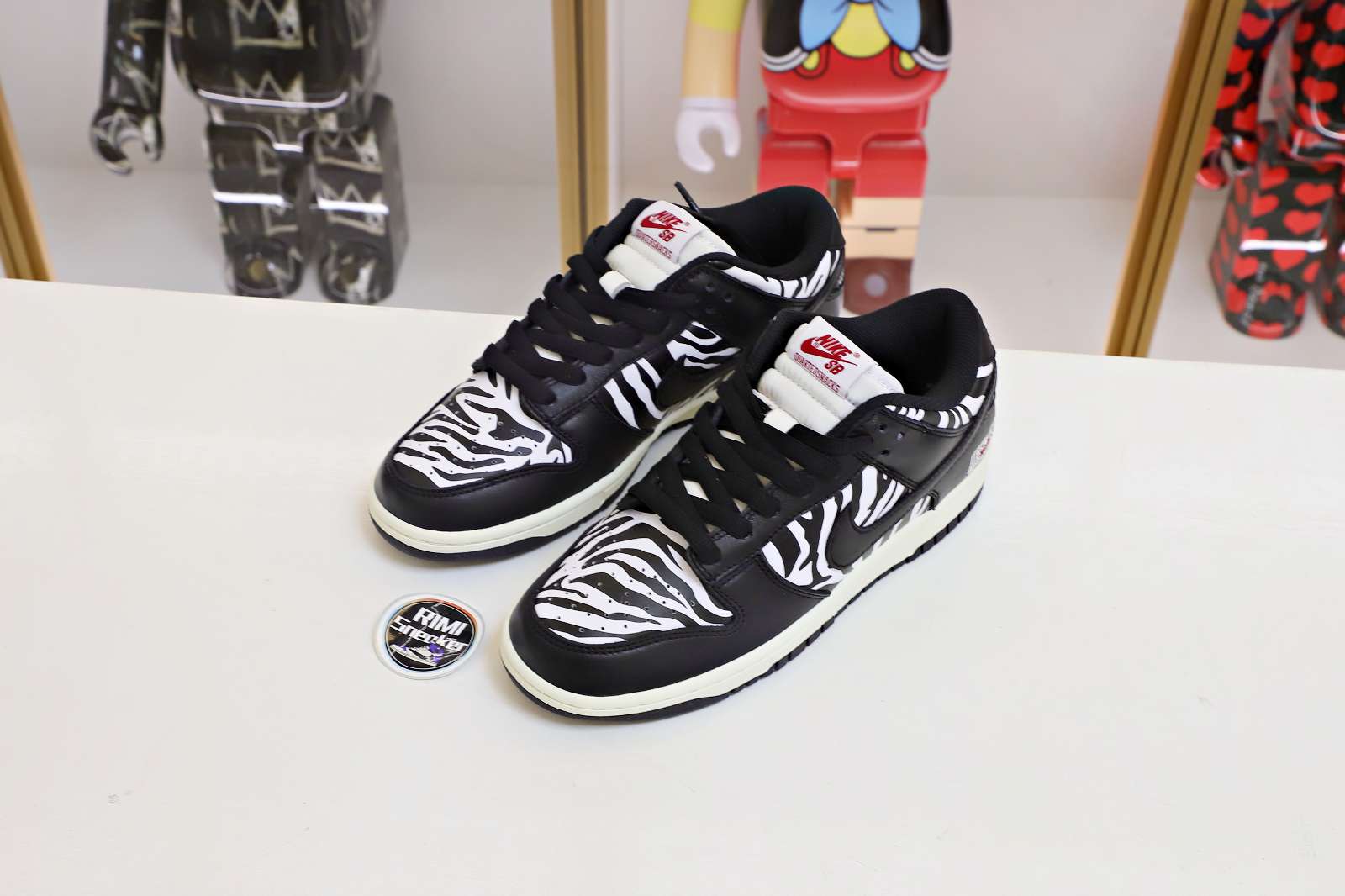 NIKE SB DUNK LOW QUARTERSNACKS ZEBRA