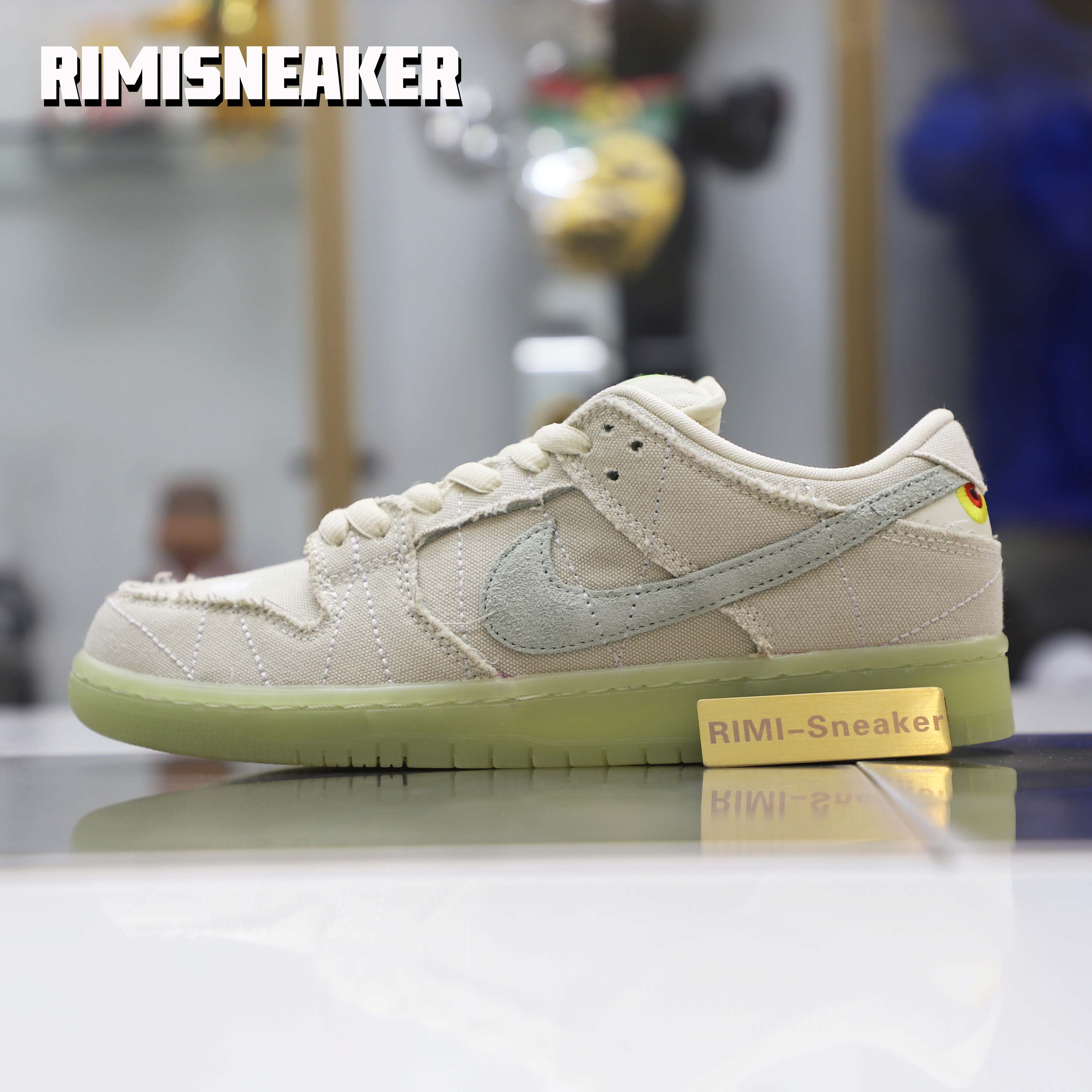 NIKE SB DUNK LOW MUMMY