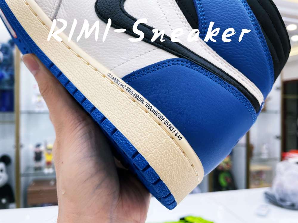 FRAGMENT DESIGN X TRAVIS SCOTT X AIR JORDAN 1 RETRO HIGH