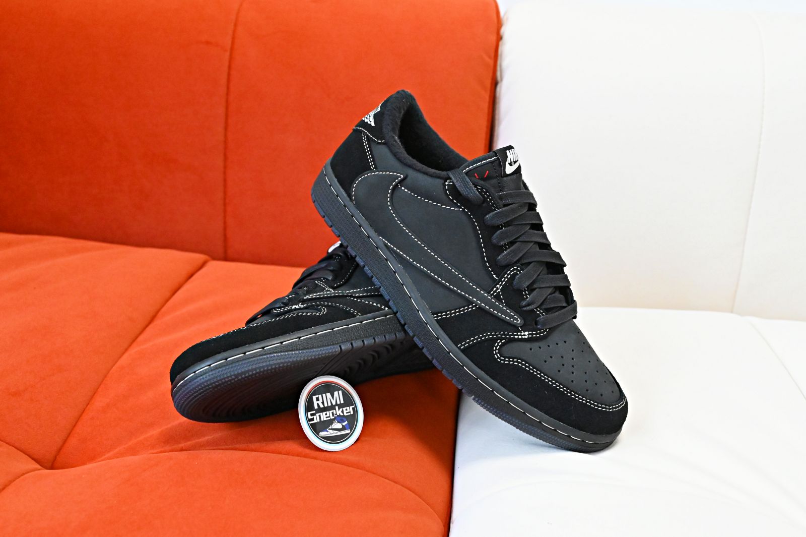 TRAVIS SCOTT X NIKE AIR JORDAN 1 LOW OG “BLACK/PHANTOM”