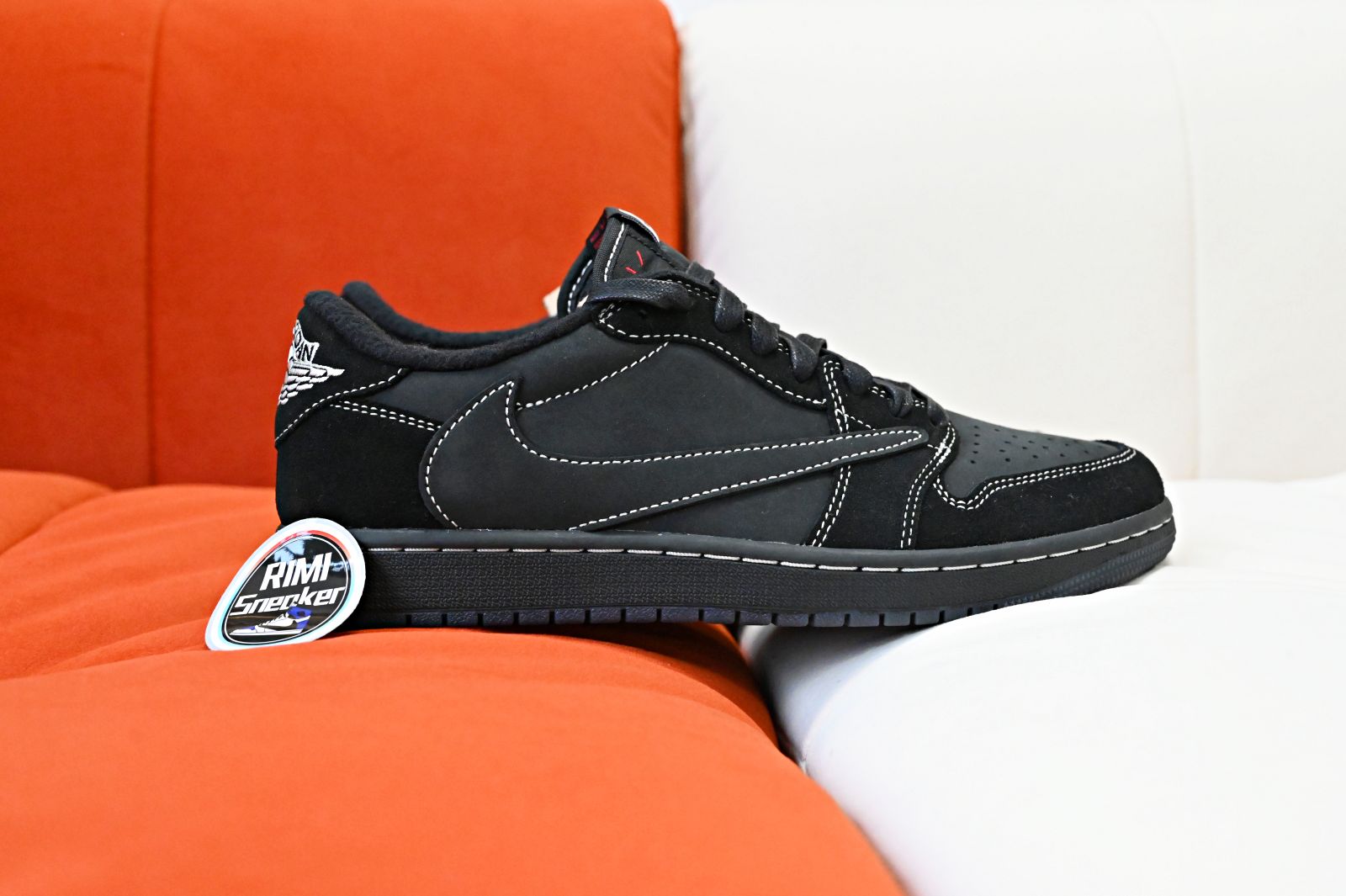 TRAVIS SCOTT X NIKE AIR JORDAN 1 LOW OG “BLACK/PHANTOM”