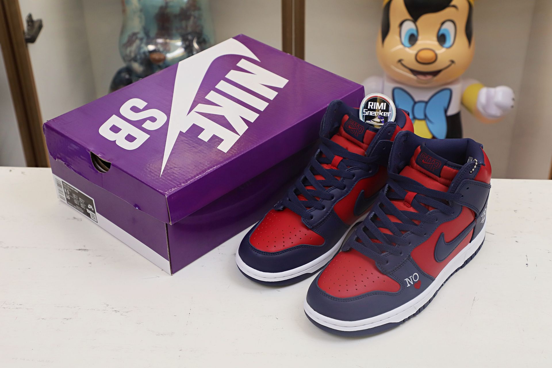 NIKE SB DUNK HIGH SUPREME BY ANY MEANS RED