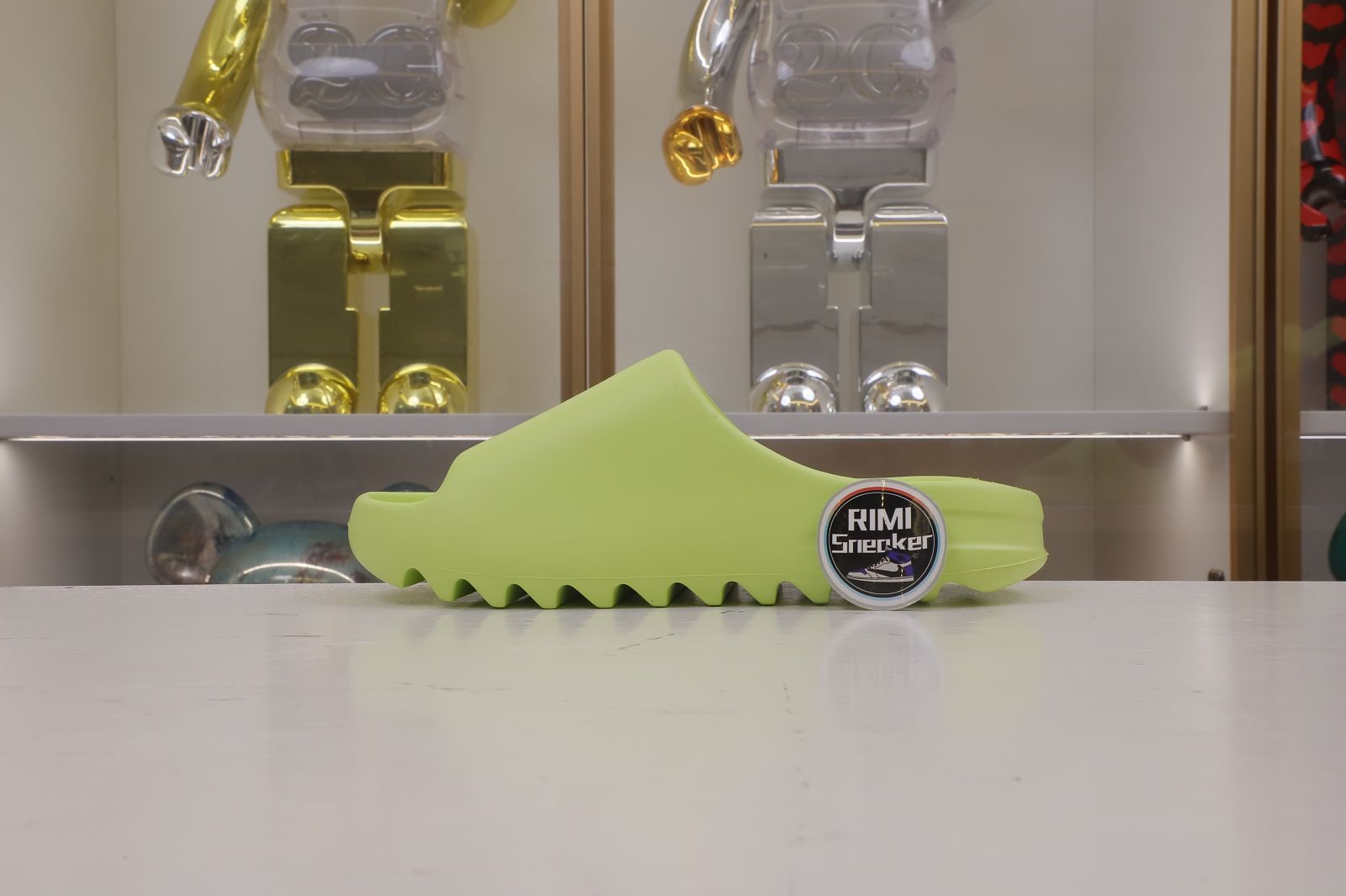 YEEZY SLIDES GX6138