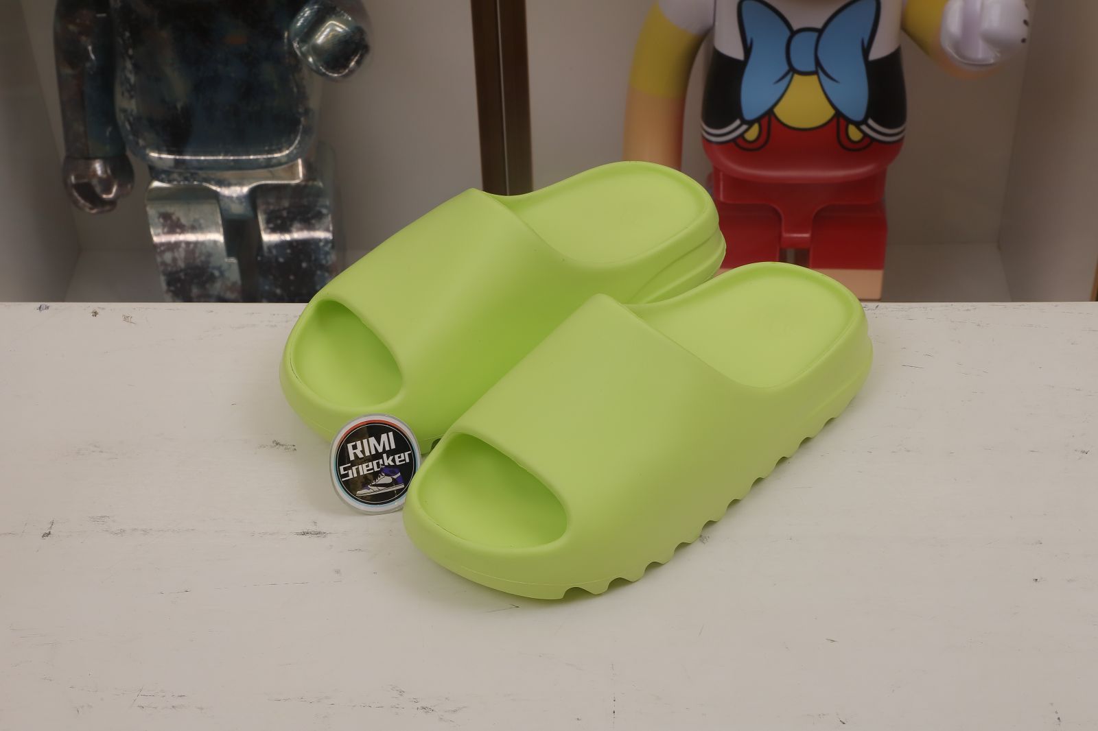 YEEZY SLIDES GX6138