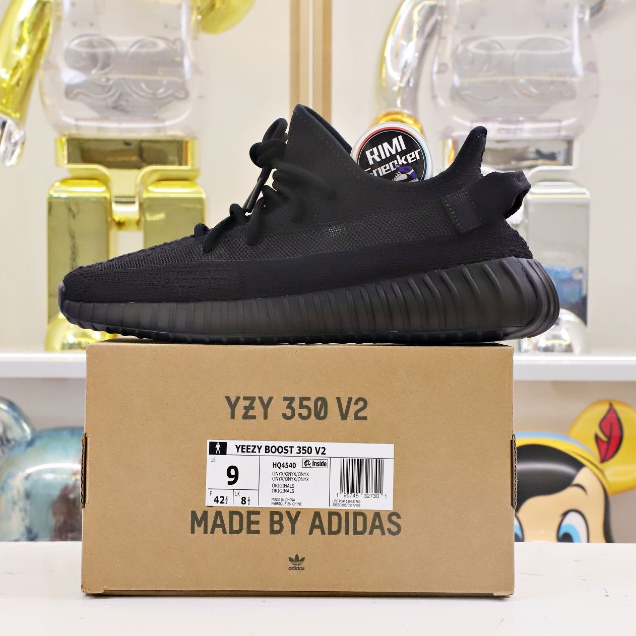 YEEZY BOOST 350 V2 ONYX