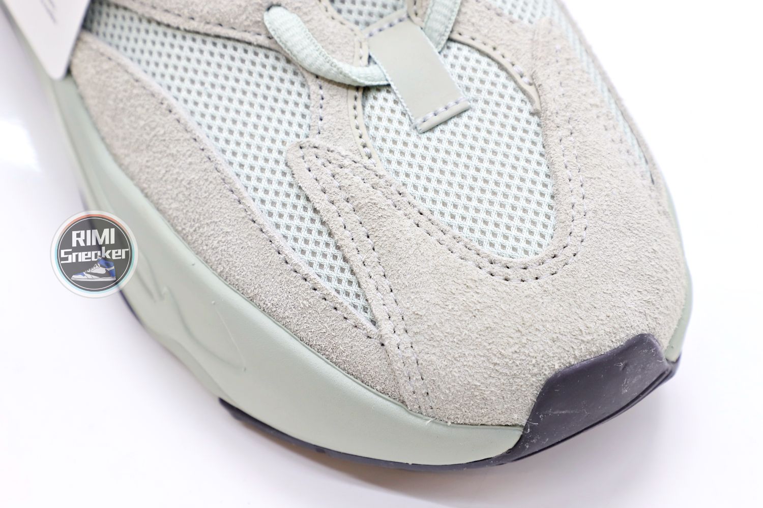 YEEZY BOOST 700 SALT