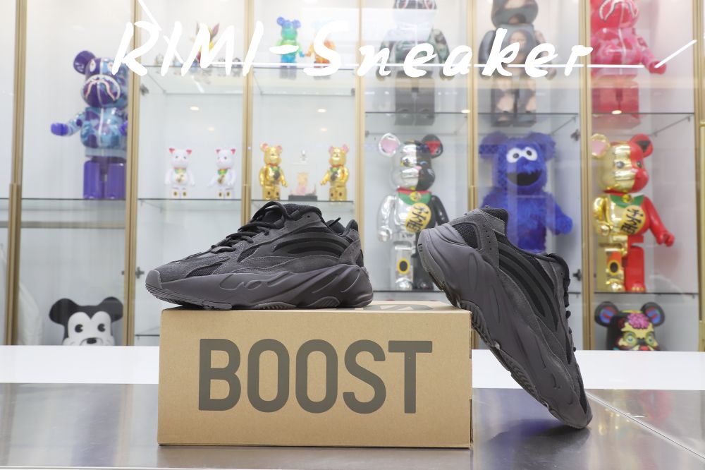 Yeezy Boost 700 V2 Vanta 2019