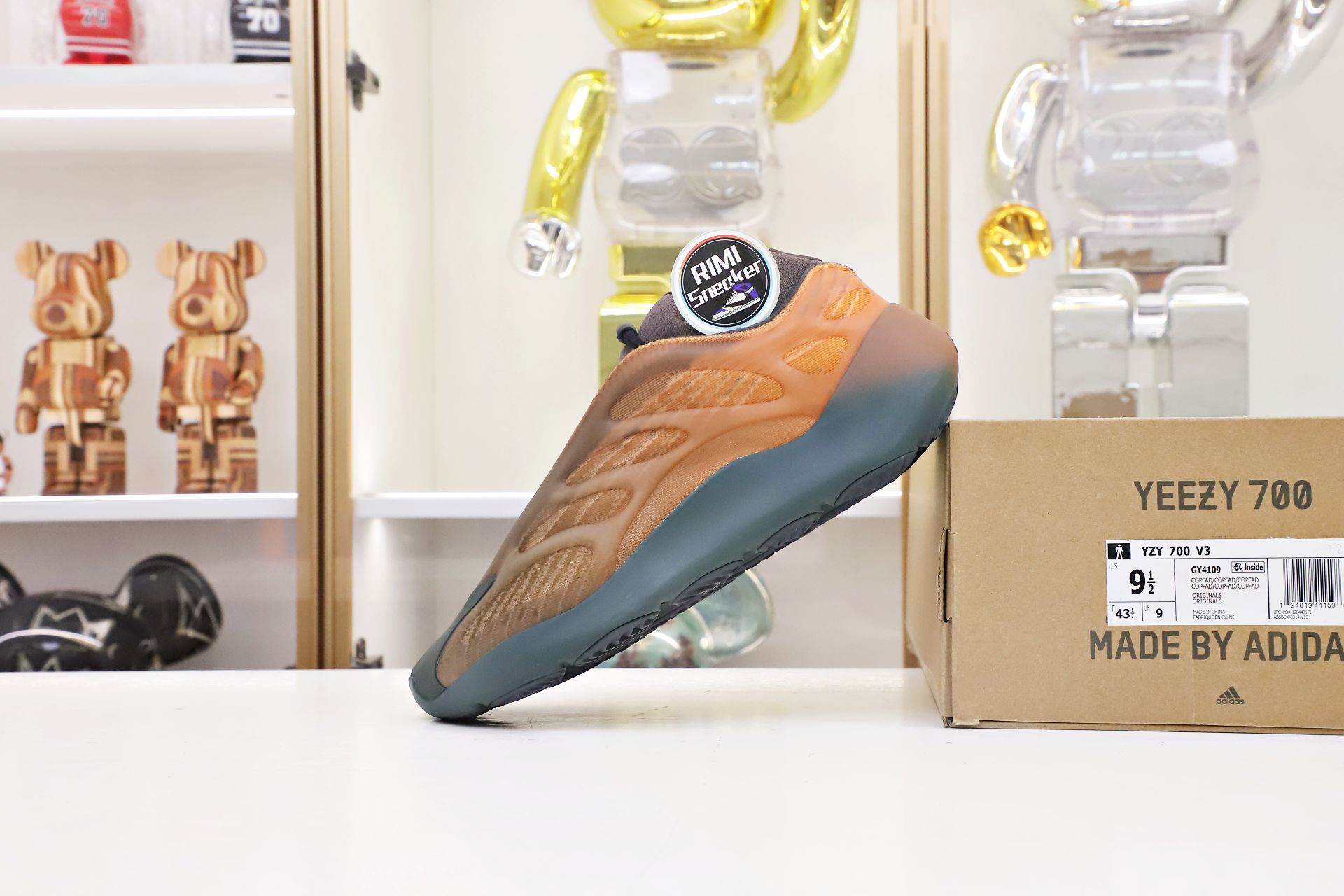 Yeezy 700 V3 Copper Fade