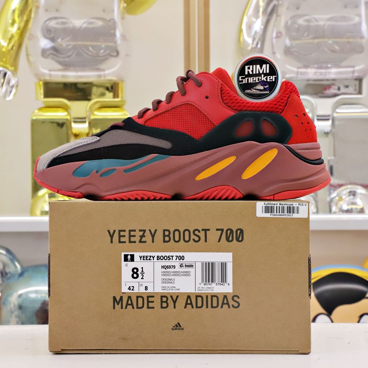 YEEZY BOOST 700 HI-RES RED HQ6979