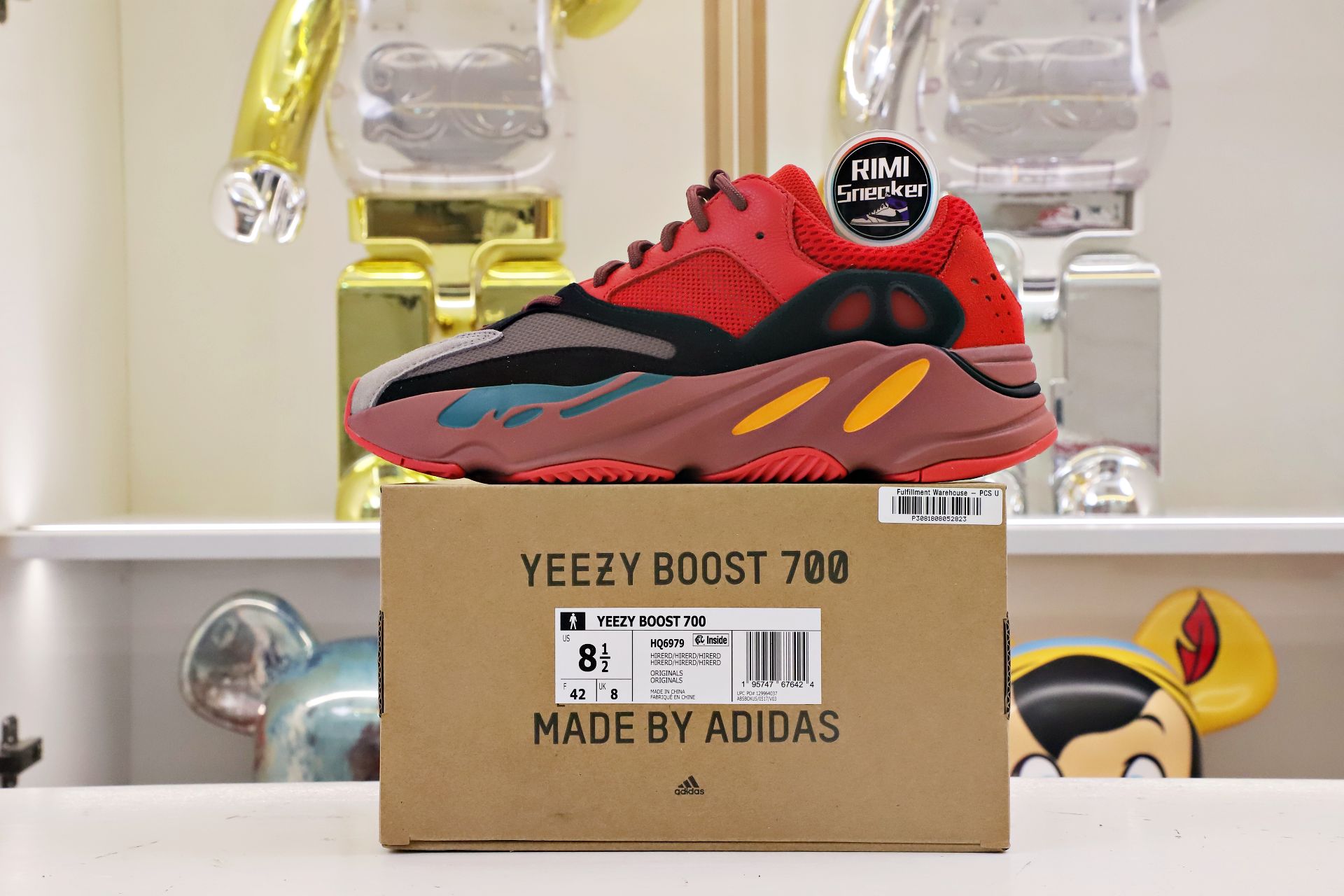 YEEZY BOOST 700 HI-RES RED HQ6979