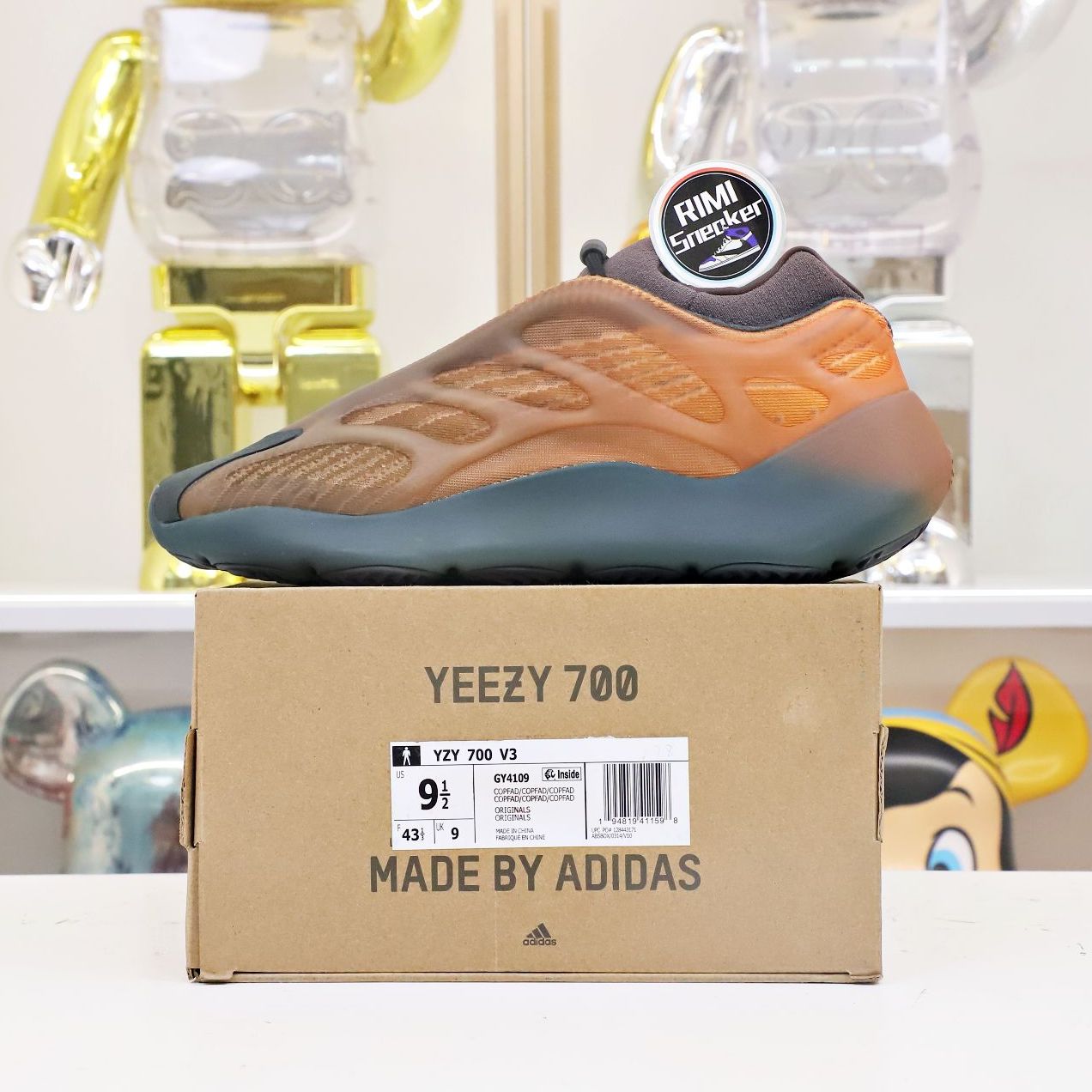 Yeezy 700 V3 Copper Fade