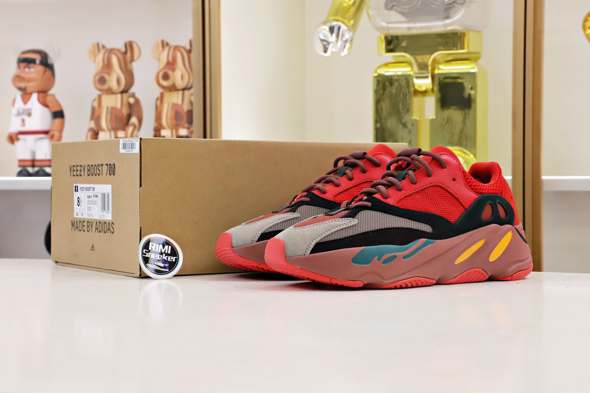 YEEZY BOOST 700 HI-RES RED HQ6979