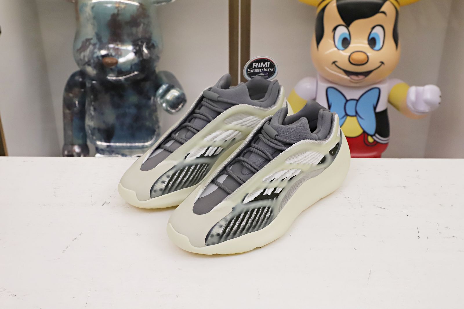 Yeezy 700 V3 ‘Fade Salt’ 2022