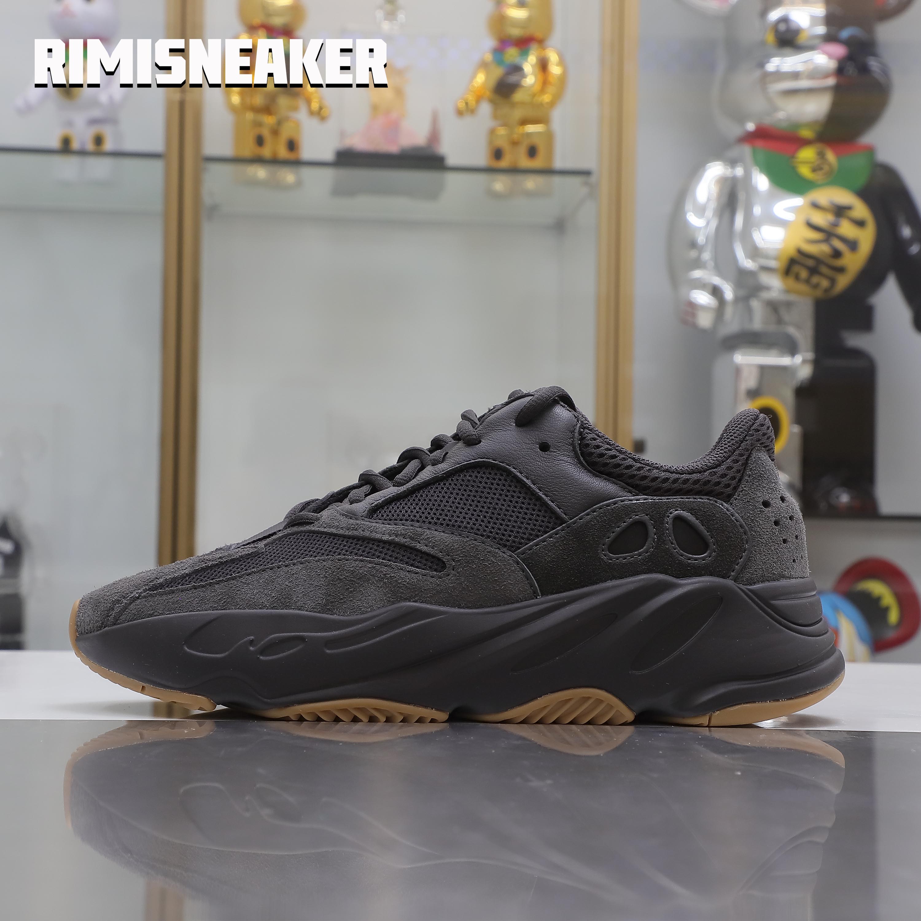 YEEZY BOOST 700 ''UTILITY BLACK''