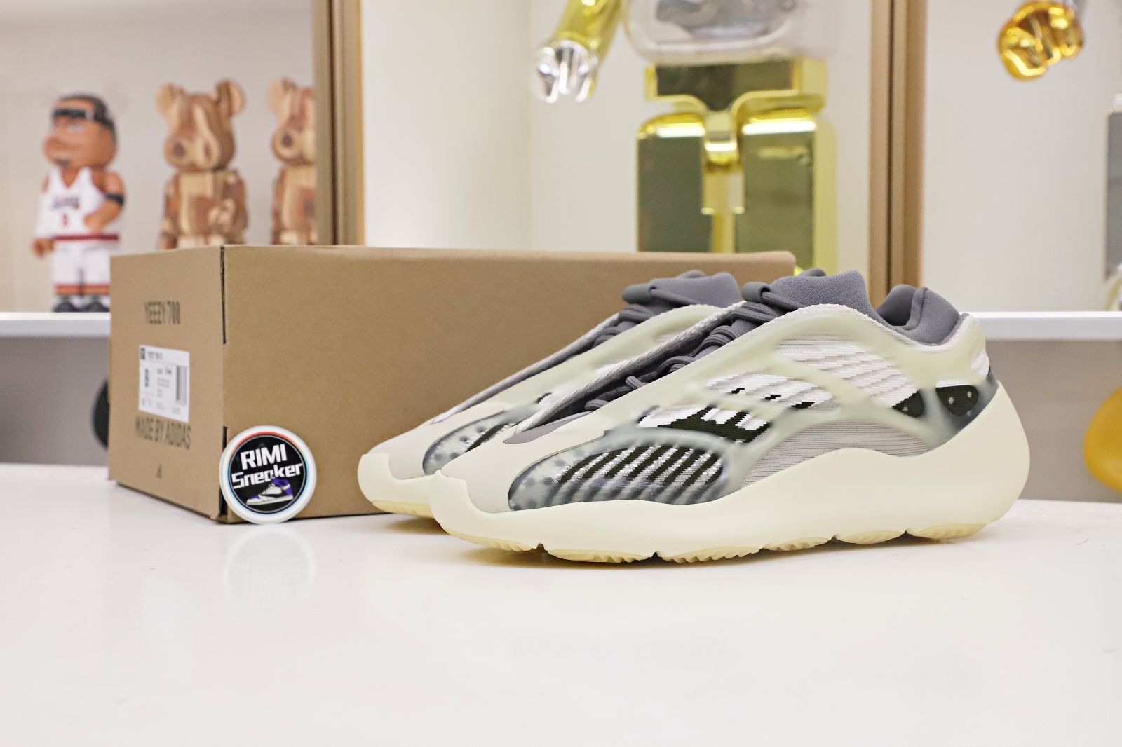 Yeezy 700 V3 ‘Fade Salt’ 2022