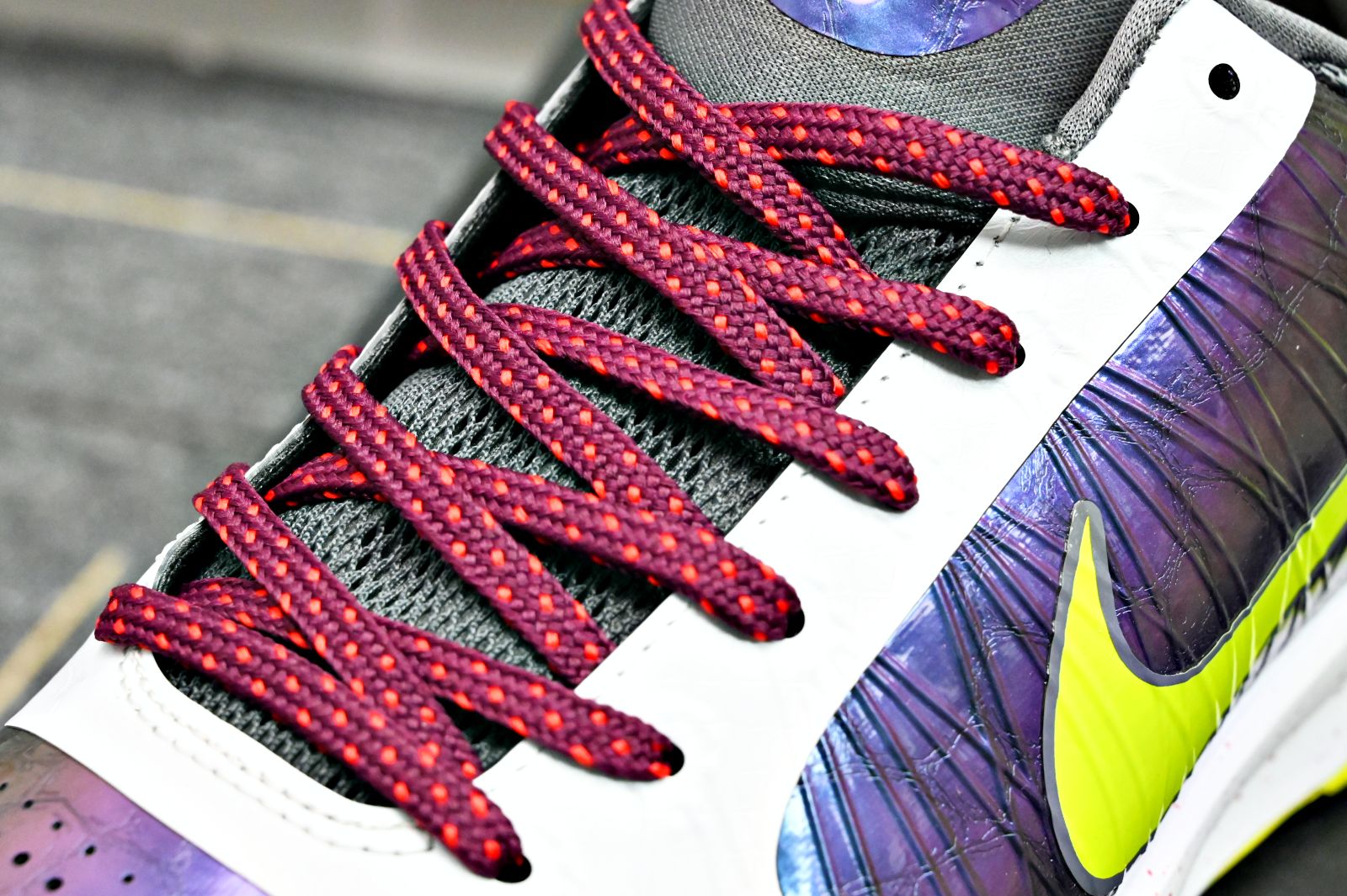 NIKE ZOOM KOBE 5 "Chaos"