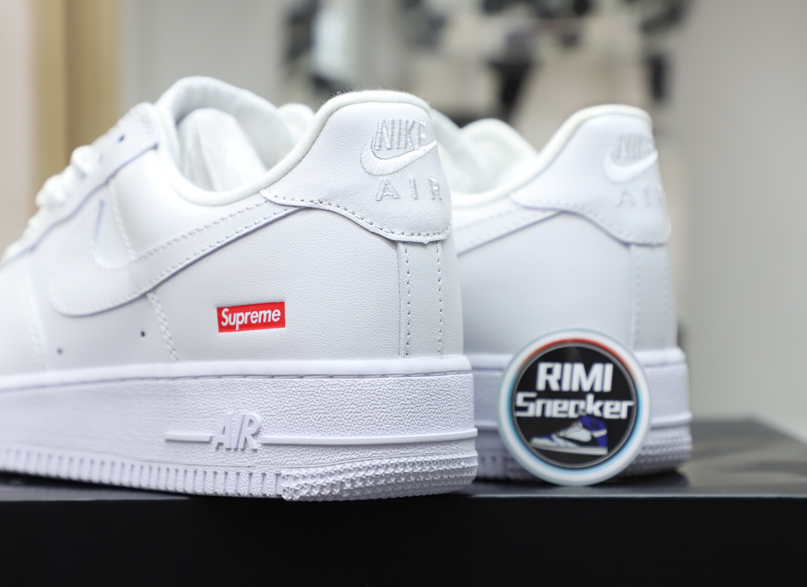 Supreme Nike Air Force 1 Low "box logo"