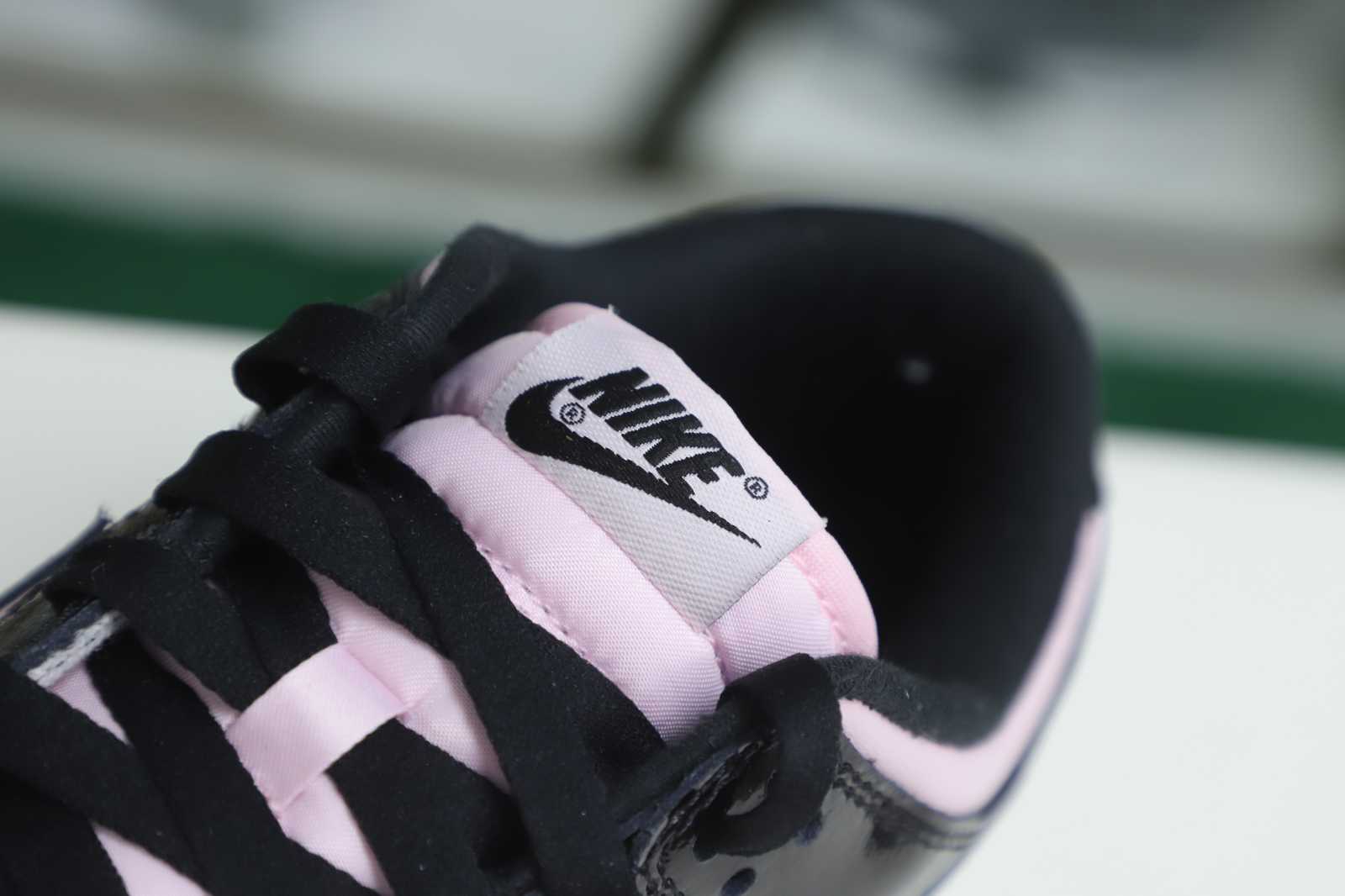 Nike Dunk Low ESS "Pink Black"