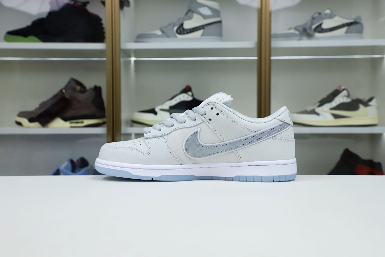 Concepts x Nike SB Dunk Low White Lobster"