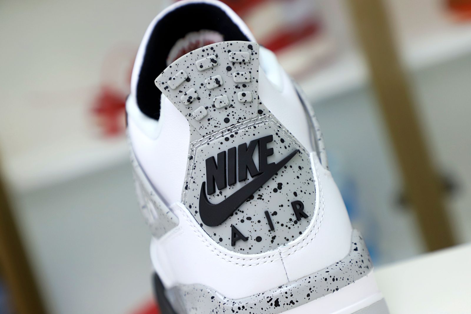 Air Jordan 4 Retro White Cement 2016