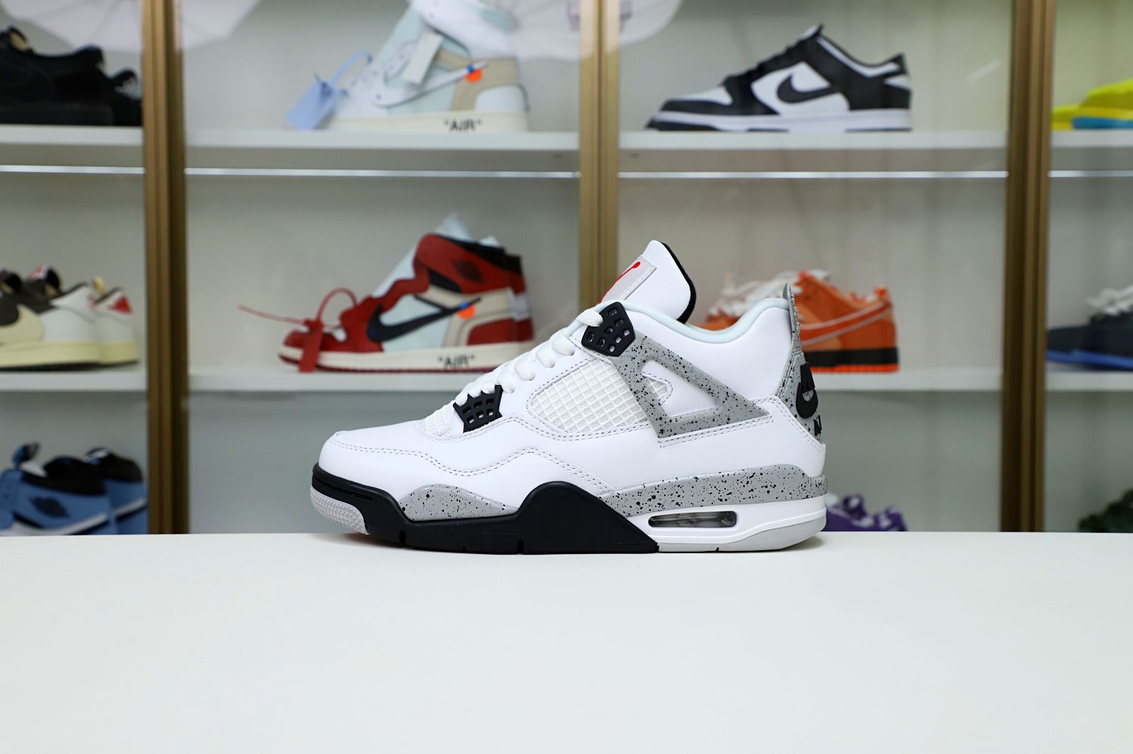 Air Jordan 4 Retro White Cement 2016