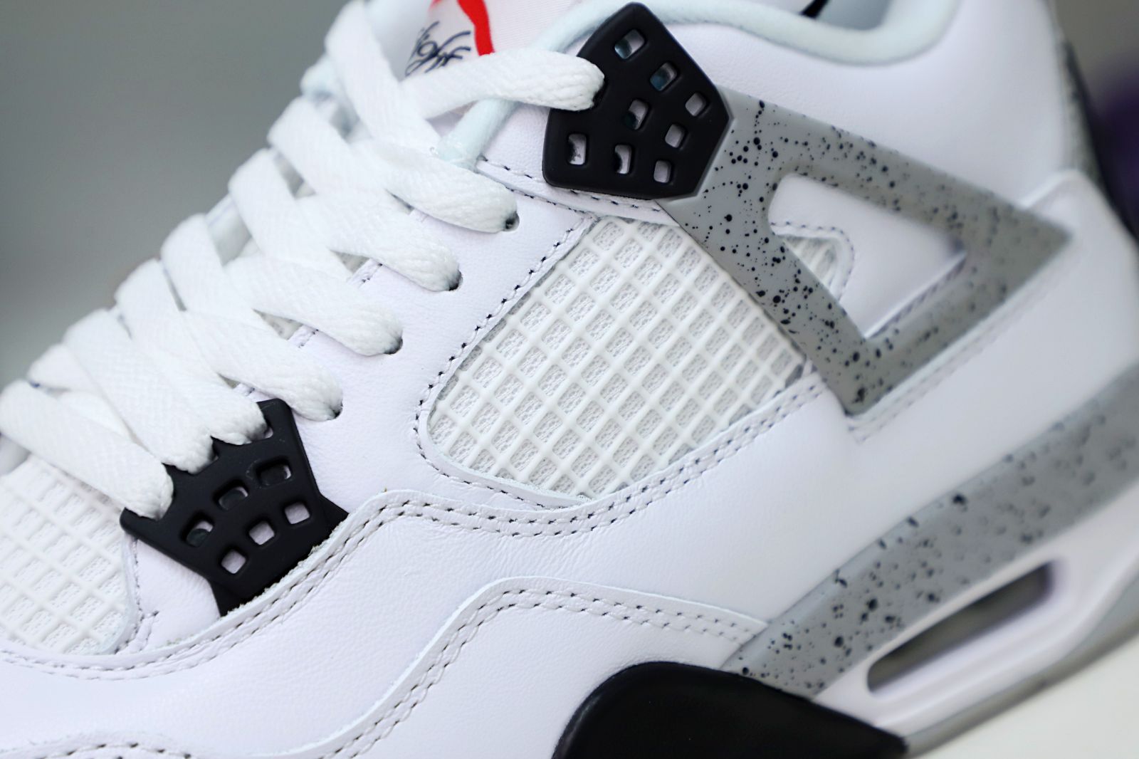 Air Jordan 4 Retro White Cement 2016