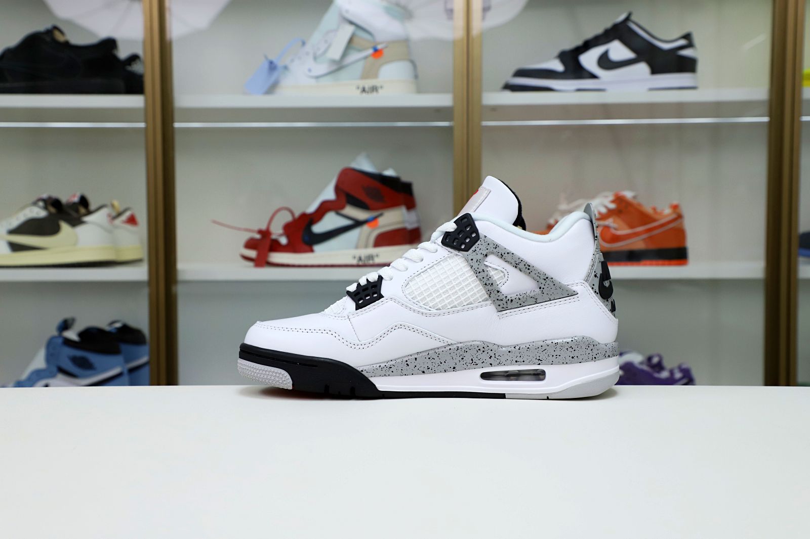 Air Jordan 4 Retro White Cement 2016