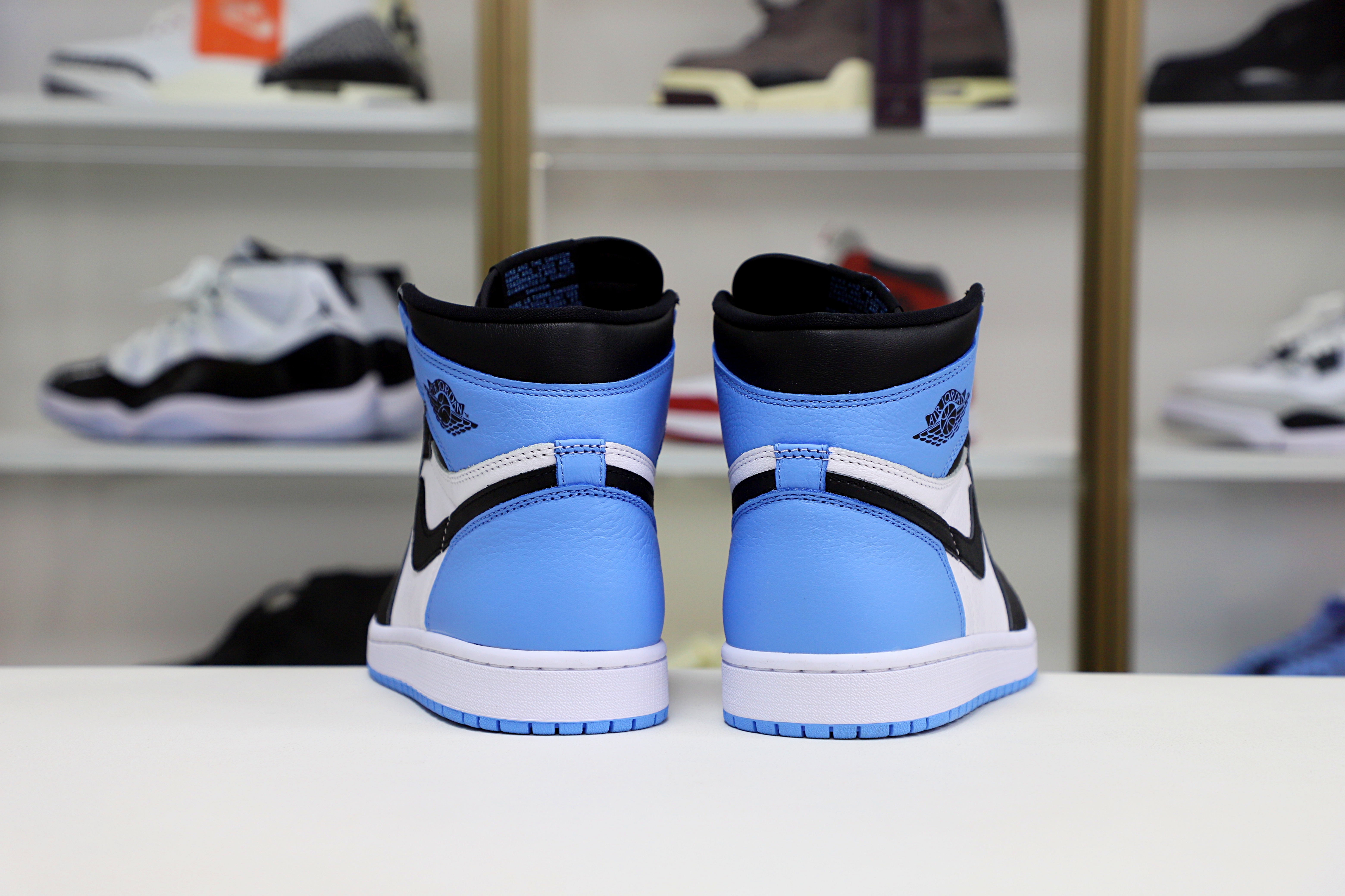 Air Jordan 1 High OG“University Blue