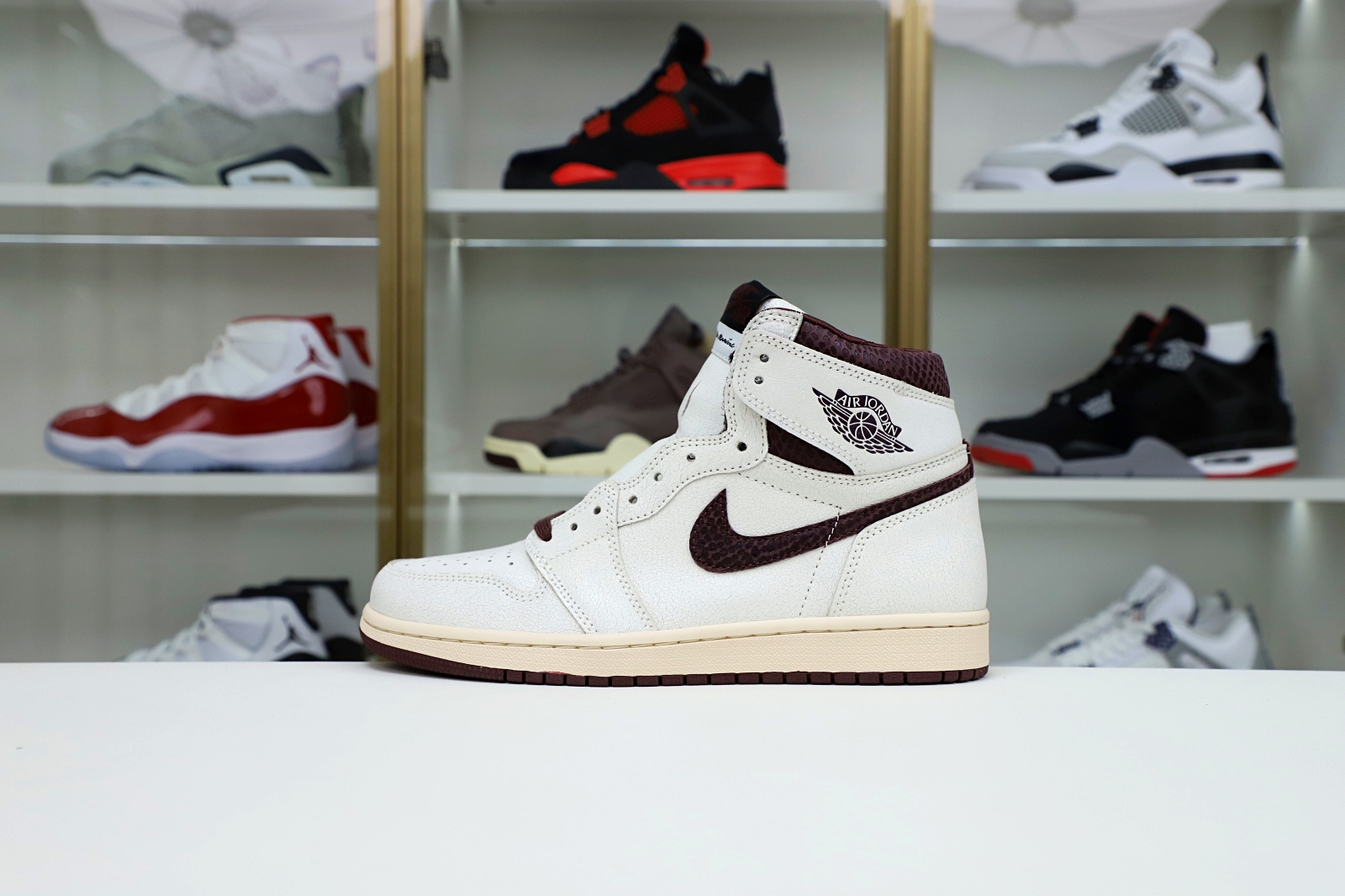 ordan Air Jordan1 retro high og sp "sail and burgundy"