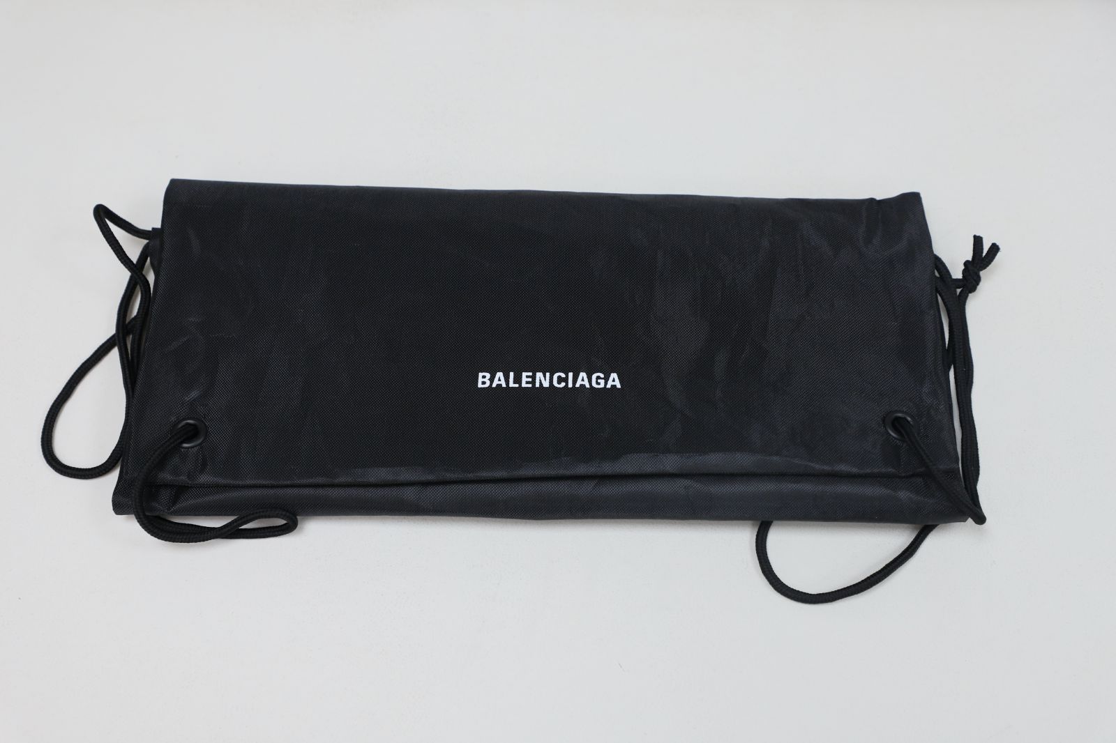 Balenciaga all sizes still in stock! Please contact customer service on iMessage/WhatsApp to purchase! BLGA 3XL