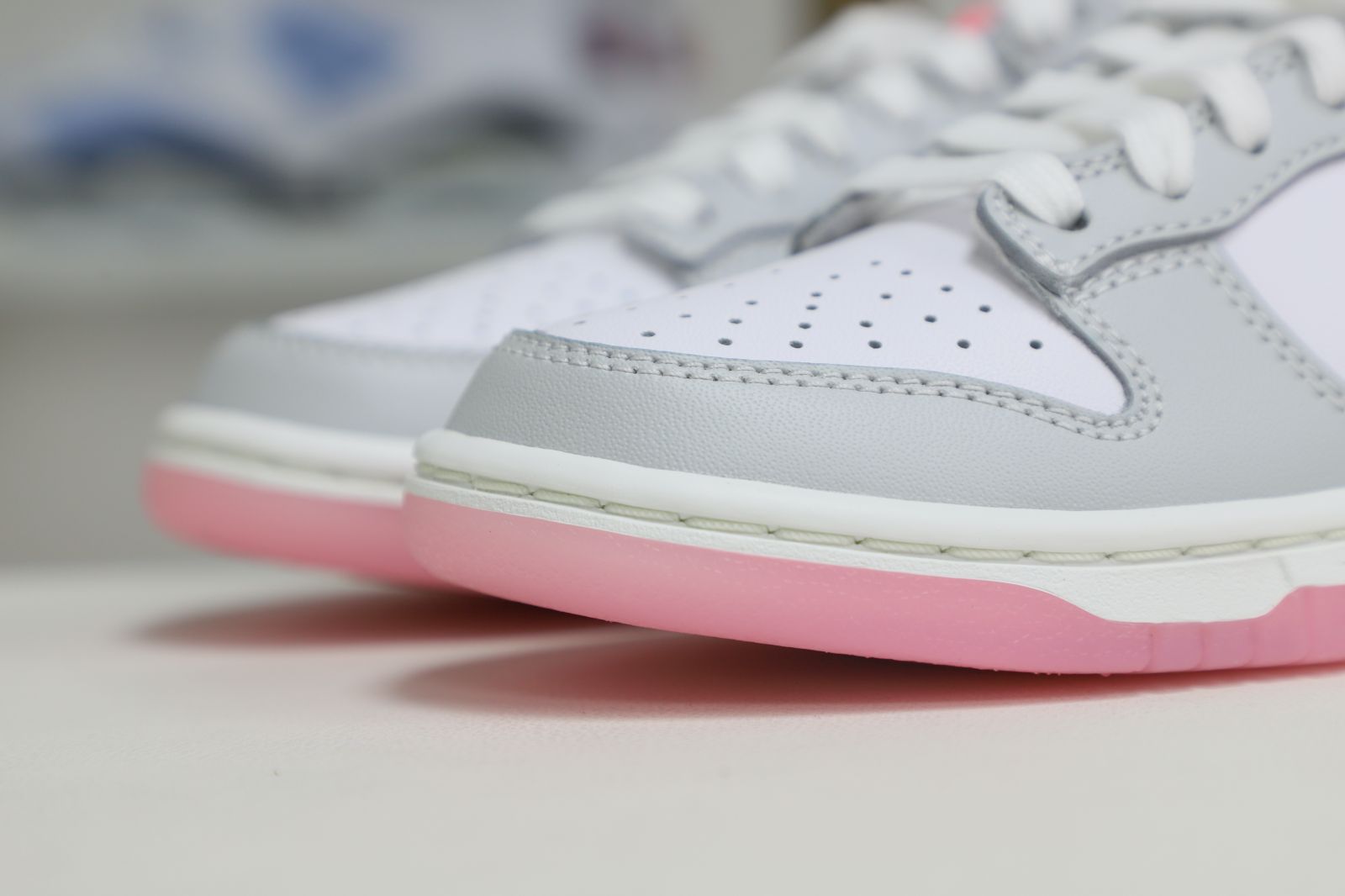 Nike Dunk Low"SummitWhite and Pink Foam"