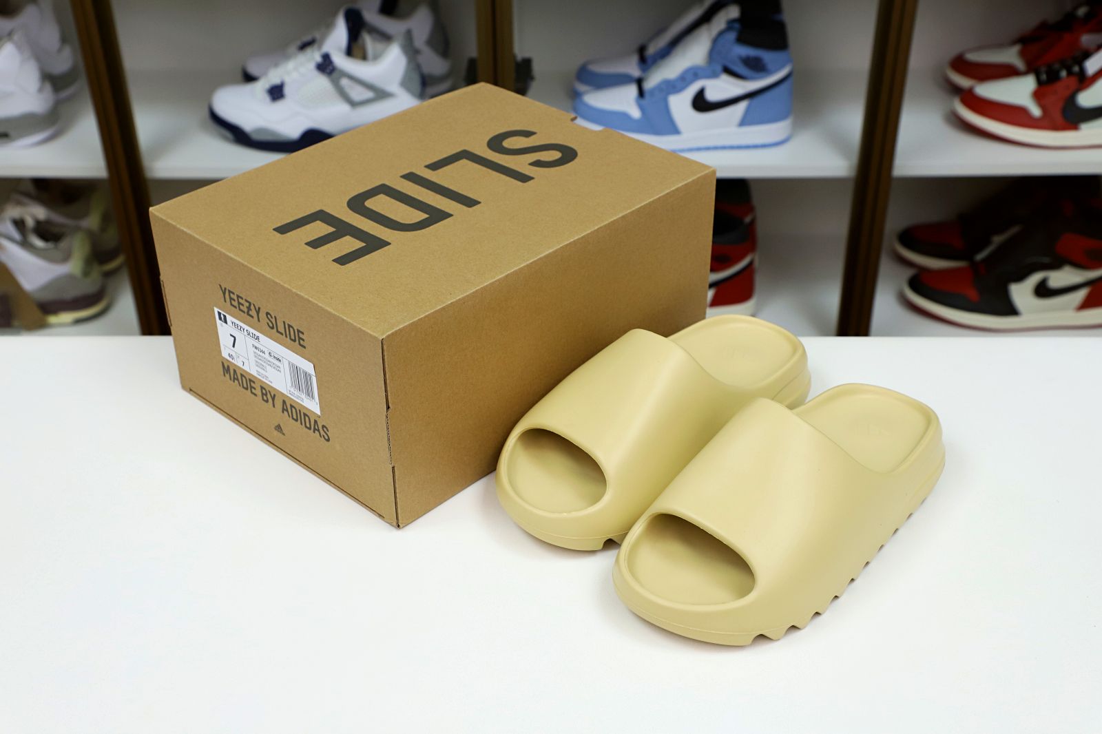 Yeezy Slide "sand" FW6344