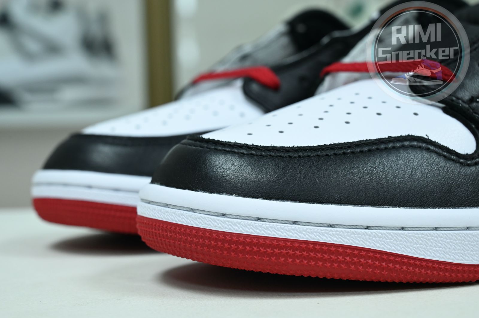 Jordan Air Jordan 1 Low OG "Black Toe"