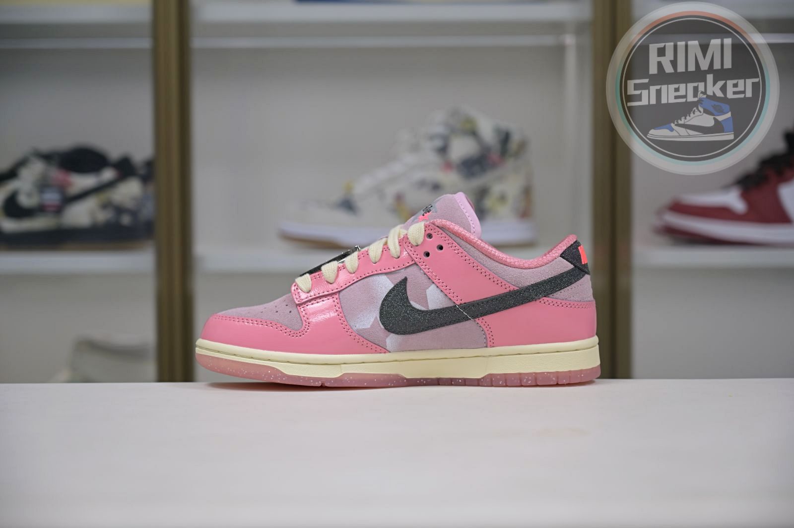 Nike Dunk Low"Hot Punch and PinkFoam" barbie