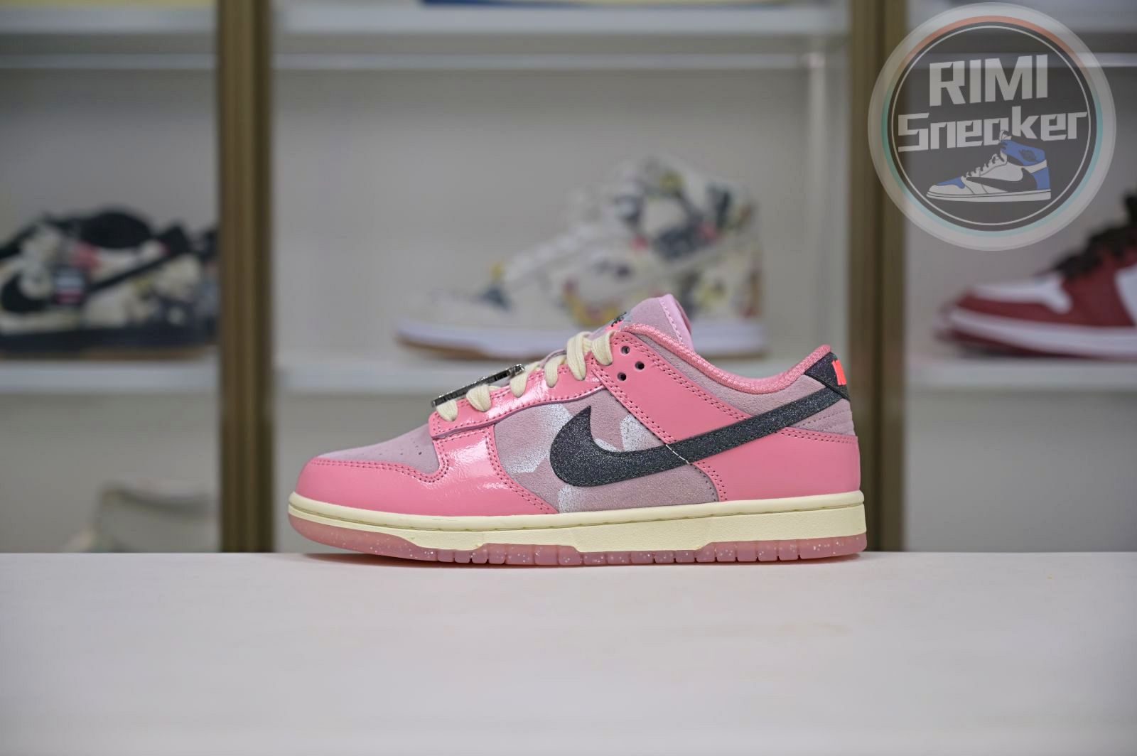 Nike Dunk Low"Hot Punch and PinkFoam" barbie