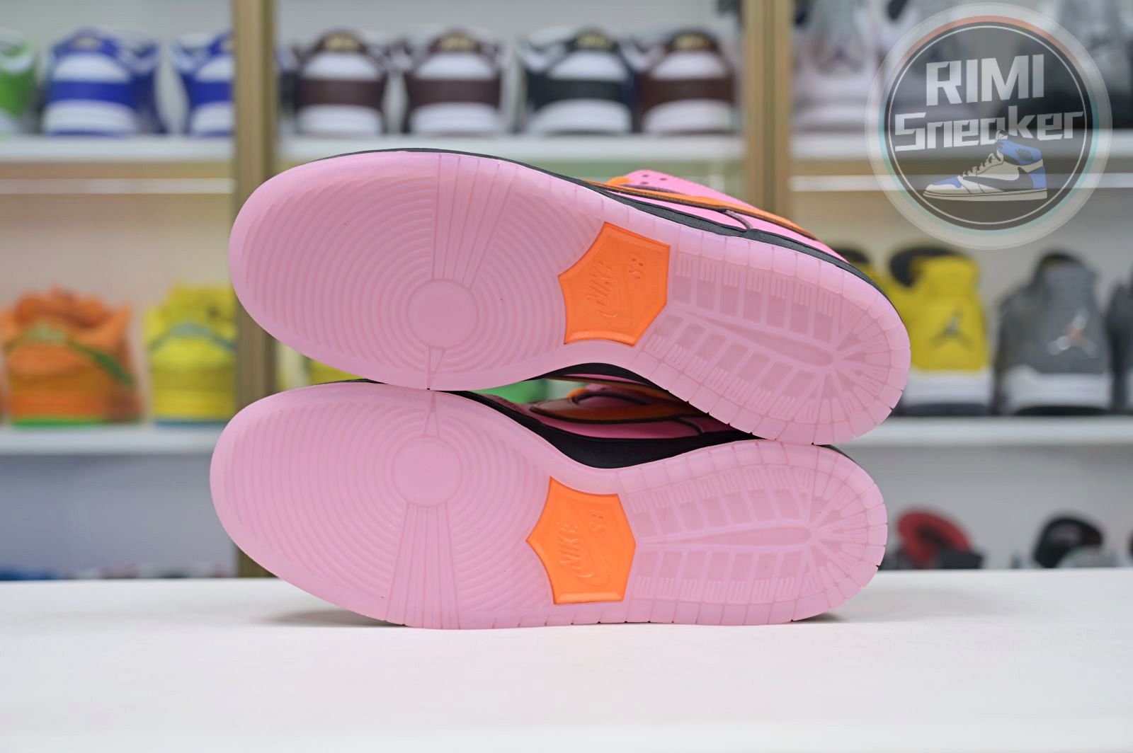 The Powerpuff Girls x Nike Dunk SB Low