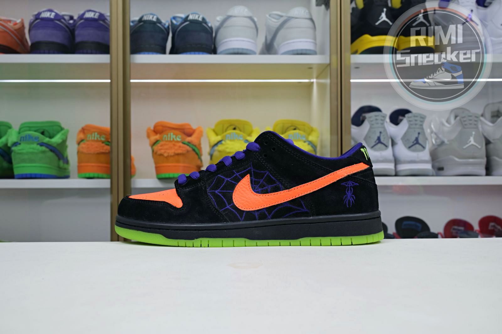 Nike Dunk SB Low SB Pro "Night of Mischief"