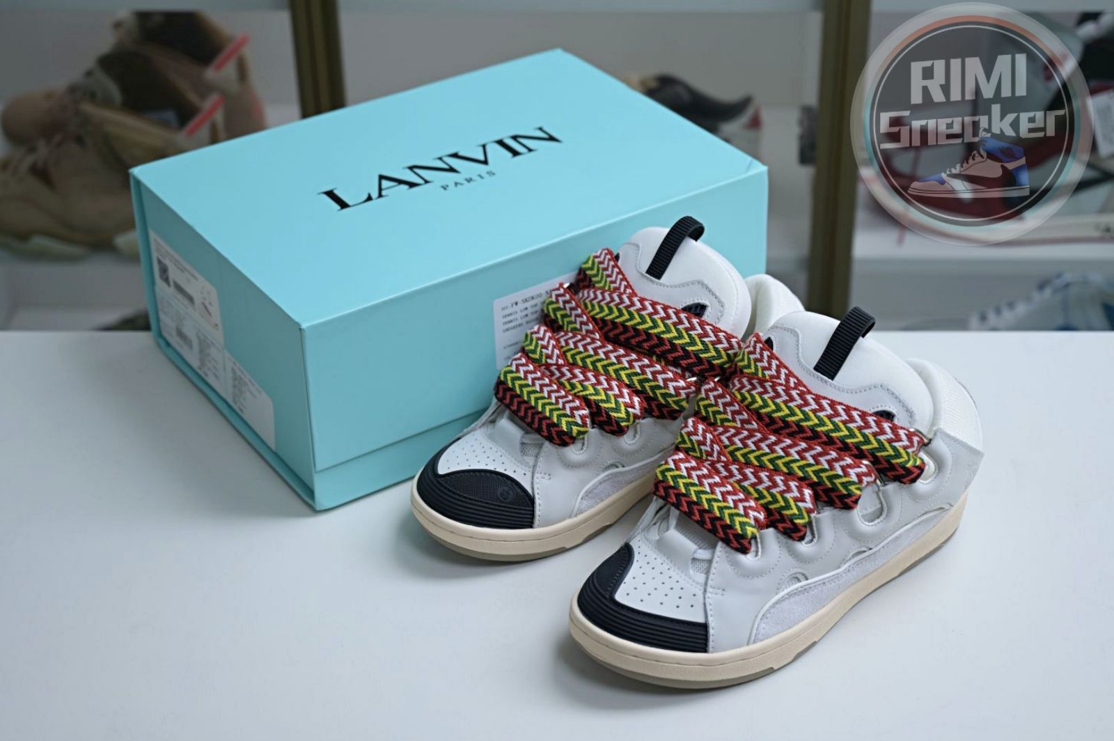 Lanv*n Curb