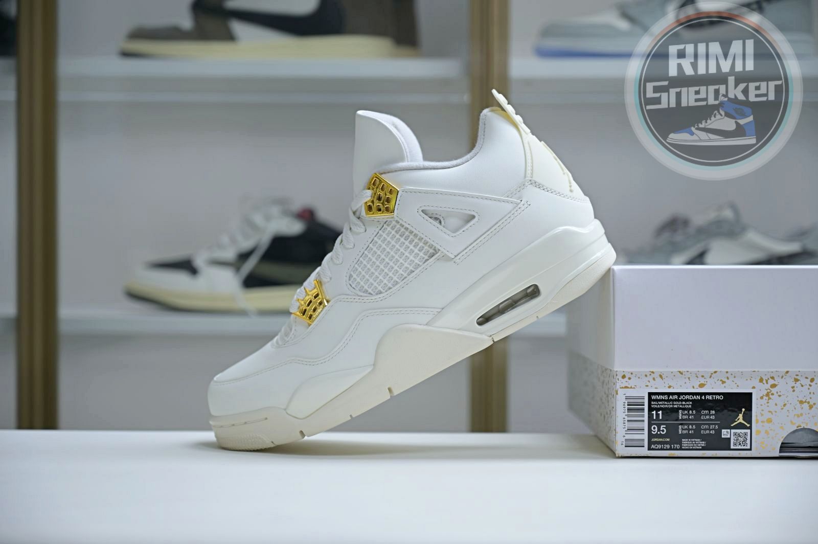 Jordan 4 Retro Metallic Gold (W)