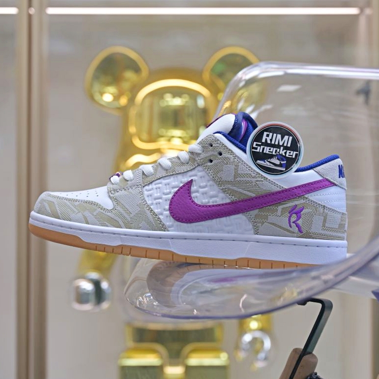 Rayssa Leal x Nike SB Dunk Low