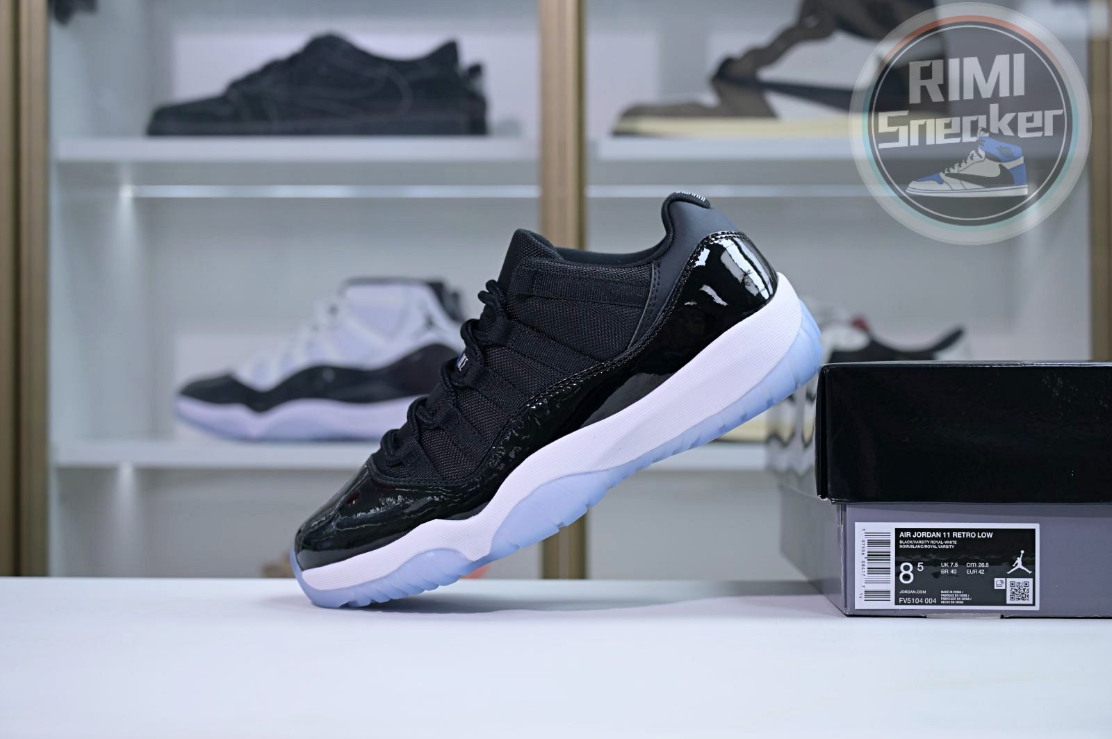 Air Jordan 11 Low "Space Jam"