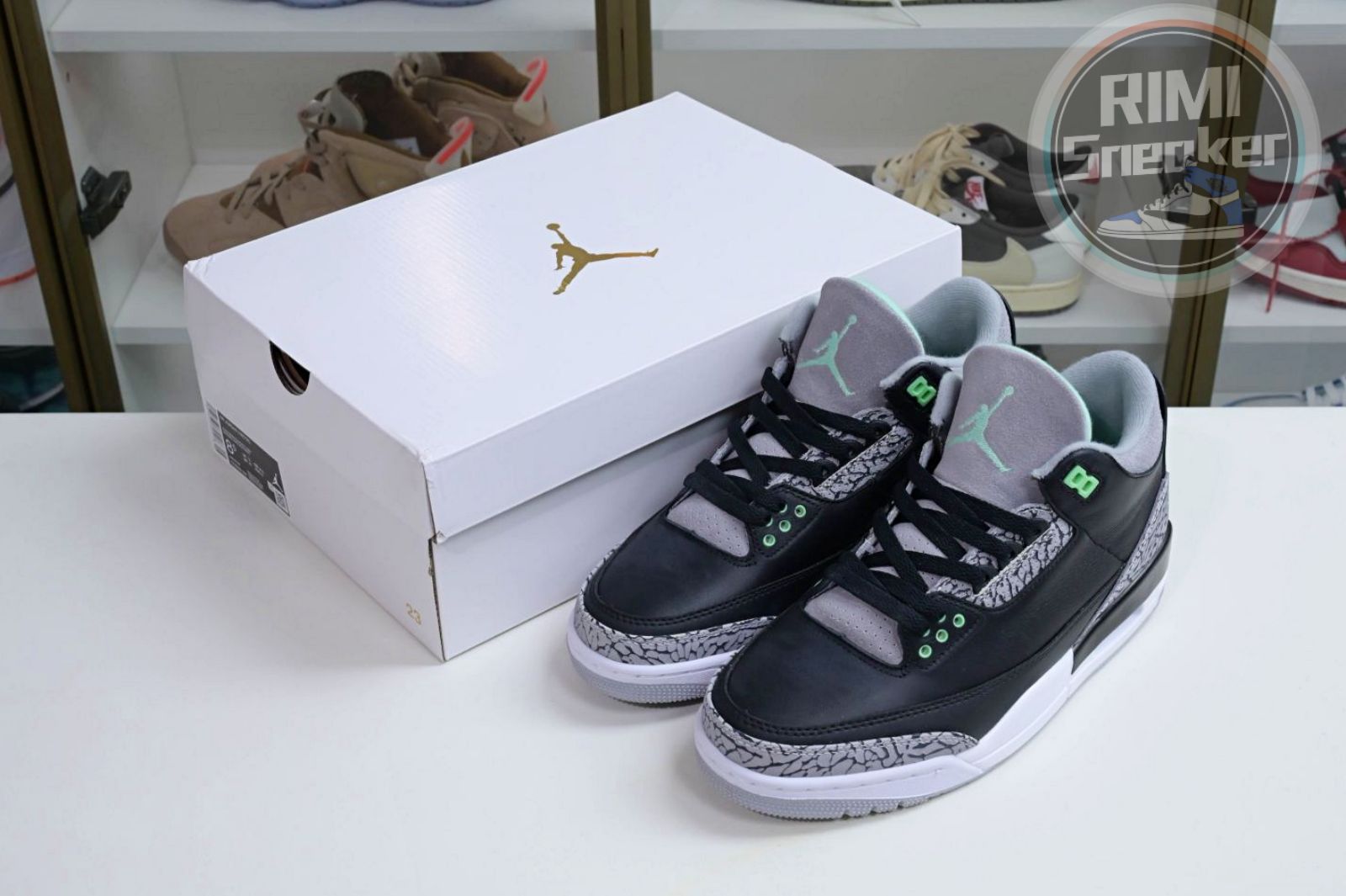 Air Jordan 3 Green Glow