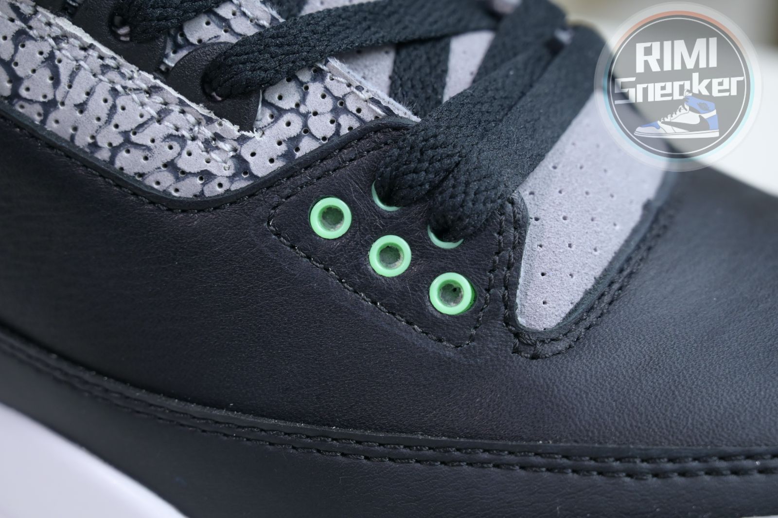 Air Jordan 3 Green Glow