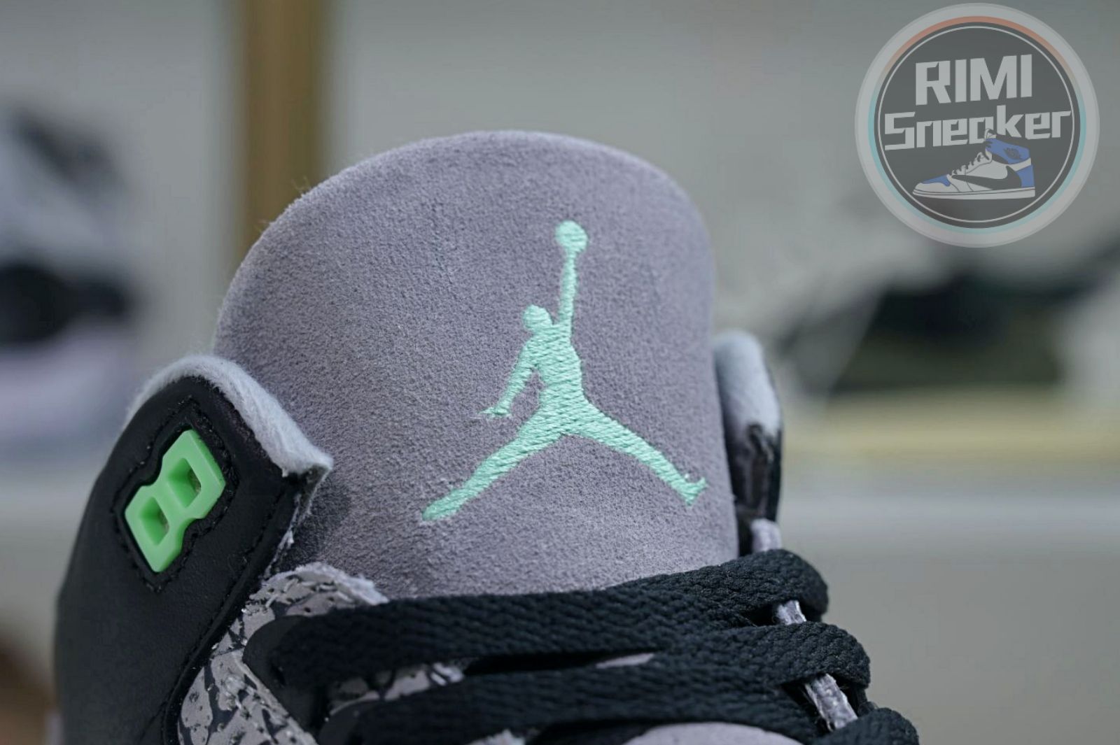 Air Jordan 3 Green Glow